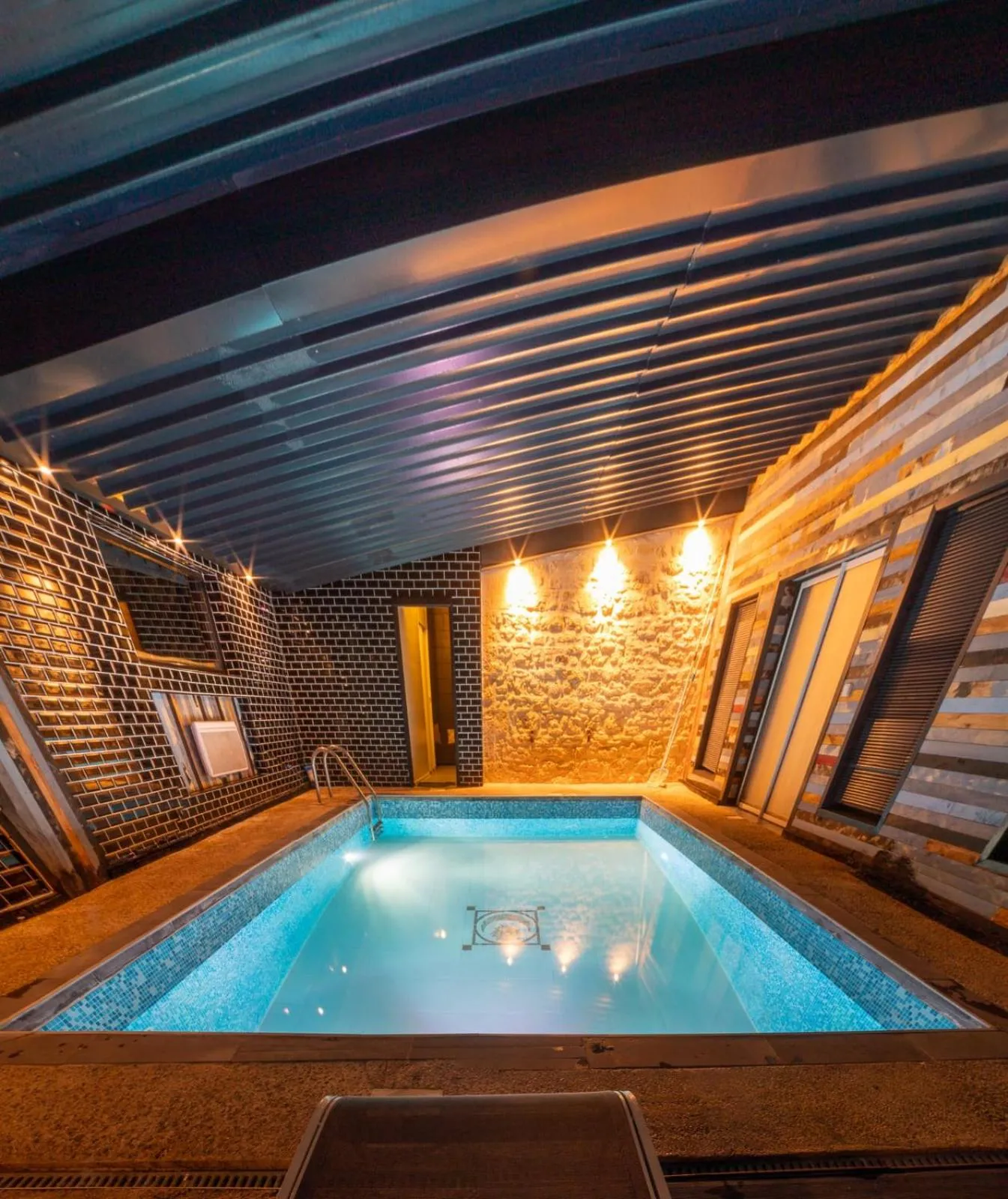 Swimming pool in Gîte Mise au Vert