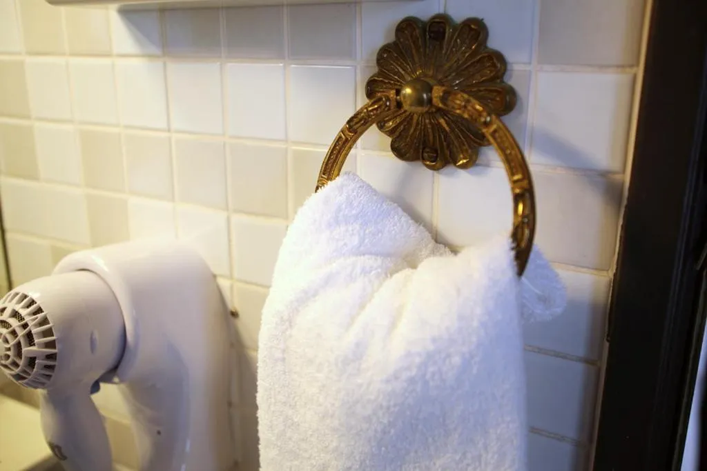 Decorative detail, Bed in Hotel Lafayette