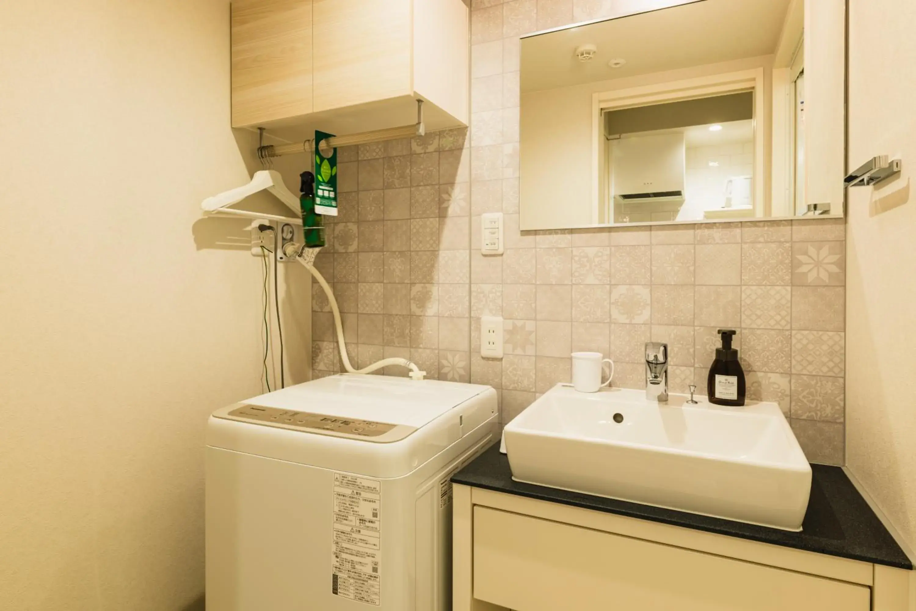 Photo of the whole room in GRAND BASE Yakuin Odori Photo of the whole room in GRAND BASE Yakuin Odori