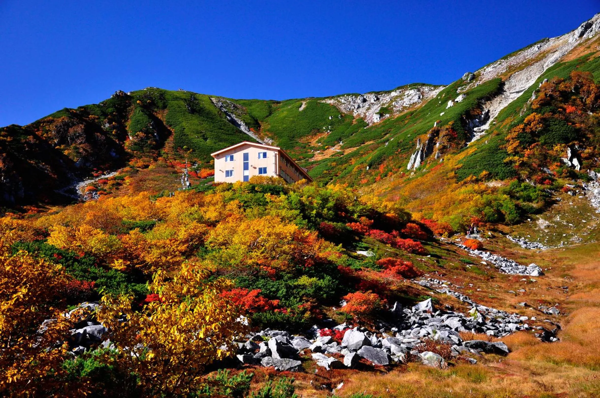 Hiking in Suzuranso