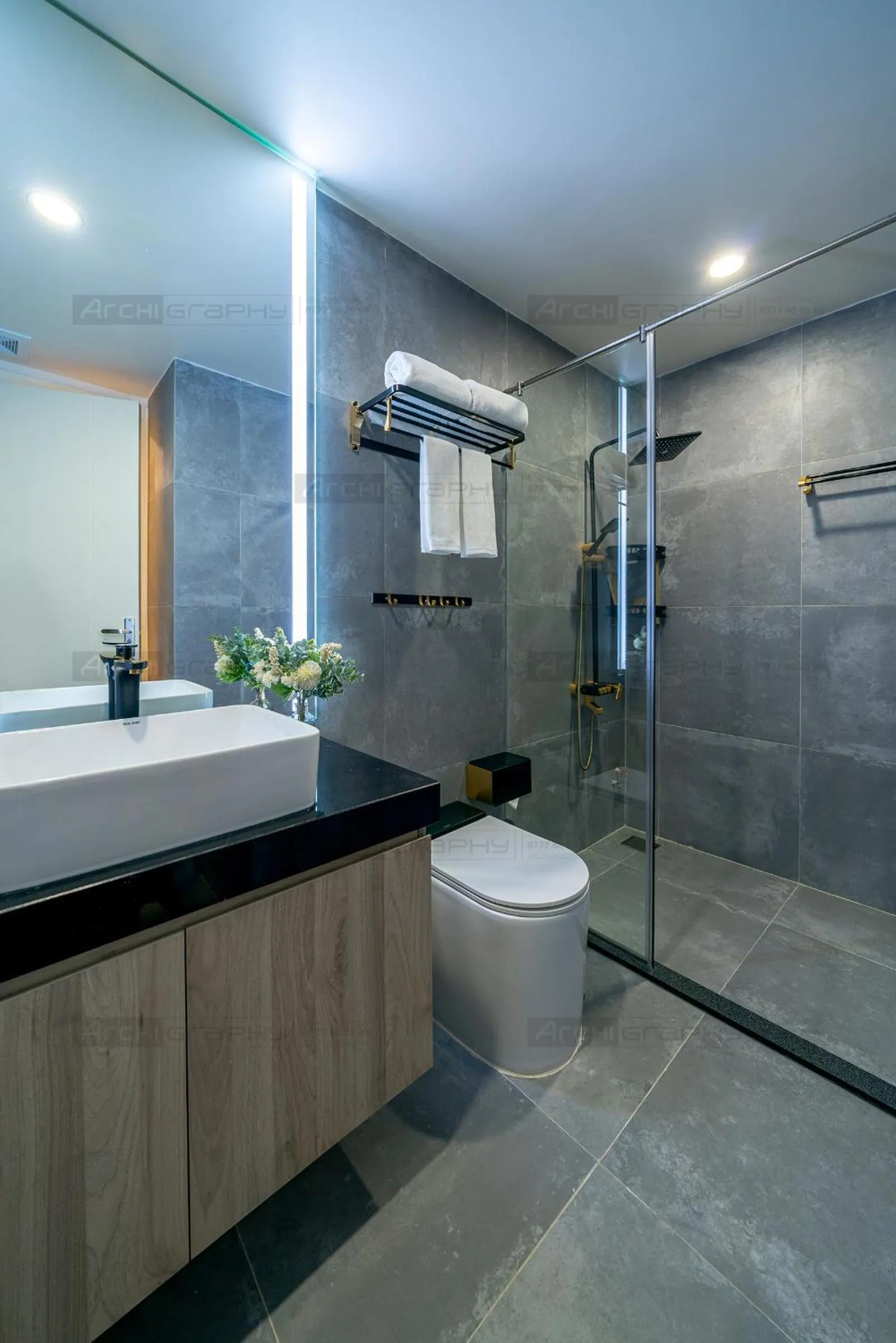 Shower in ELITE HOME