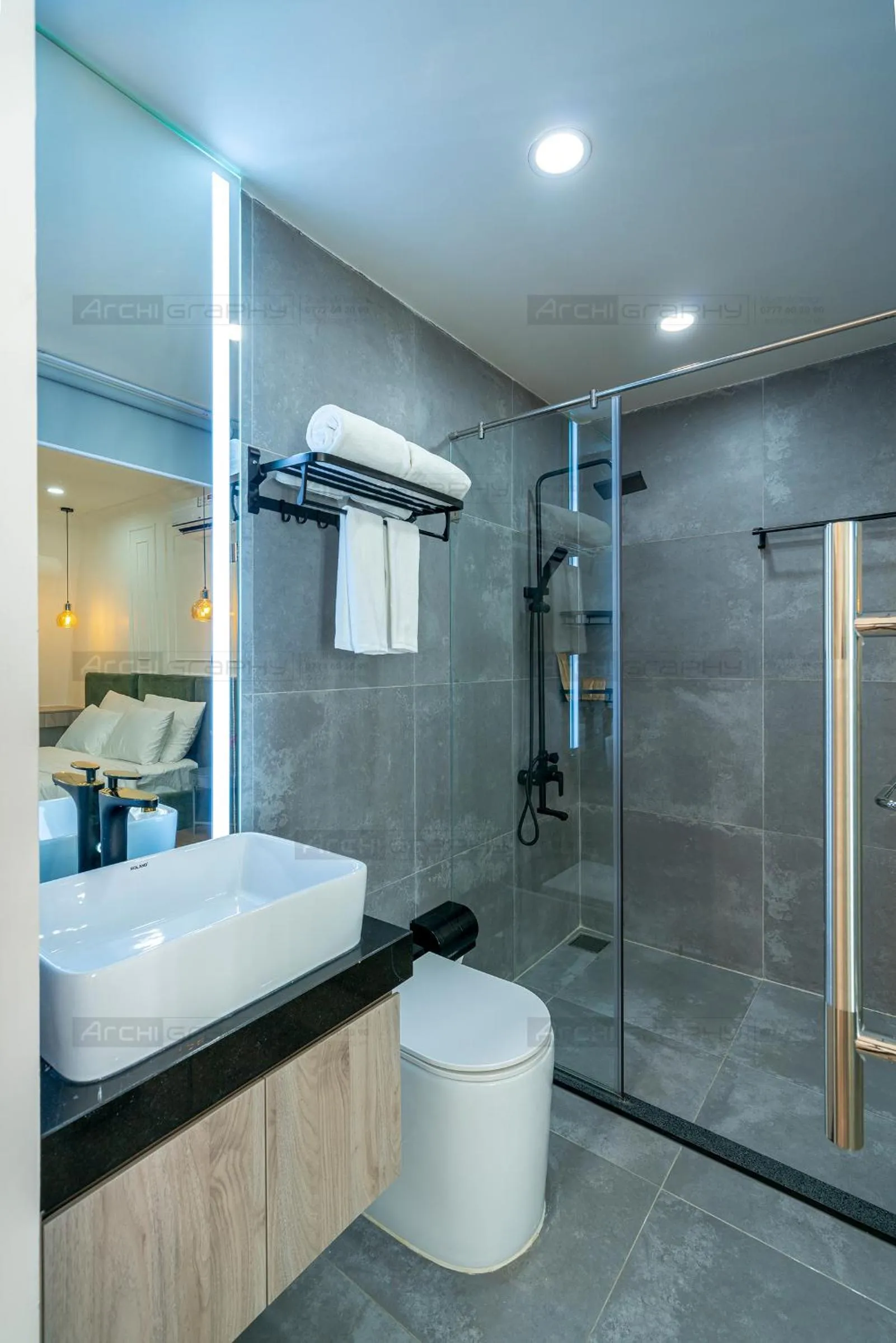 Shower in ELITE HOME