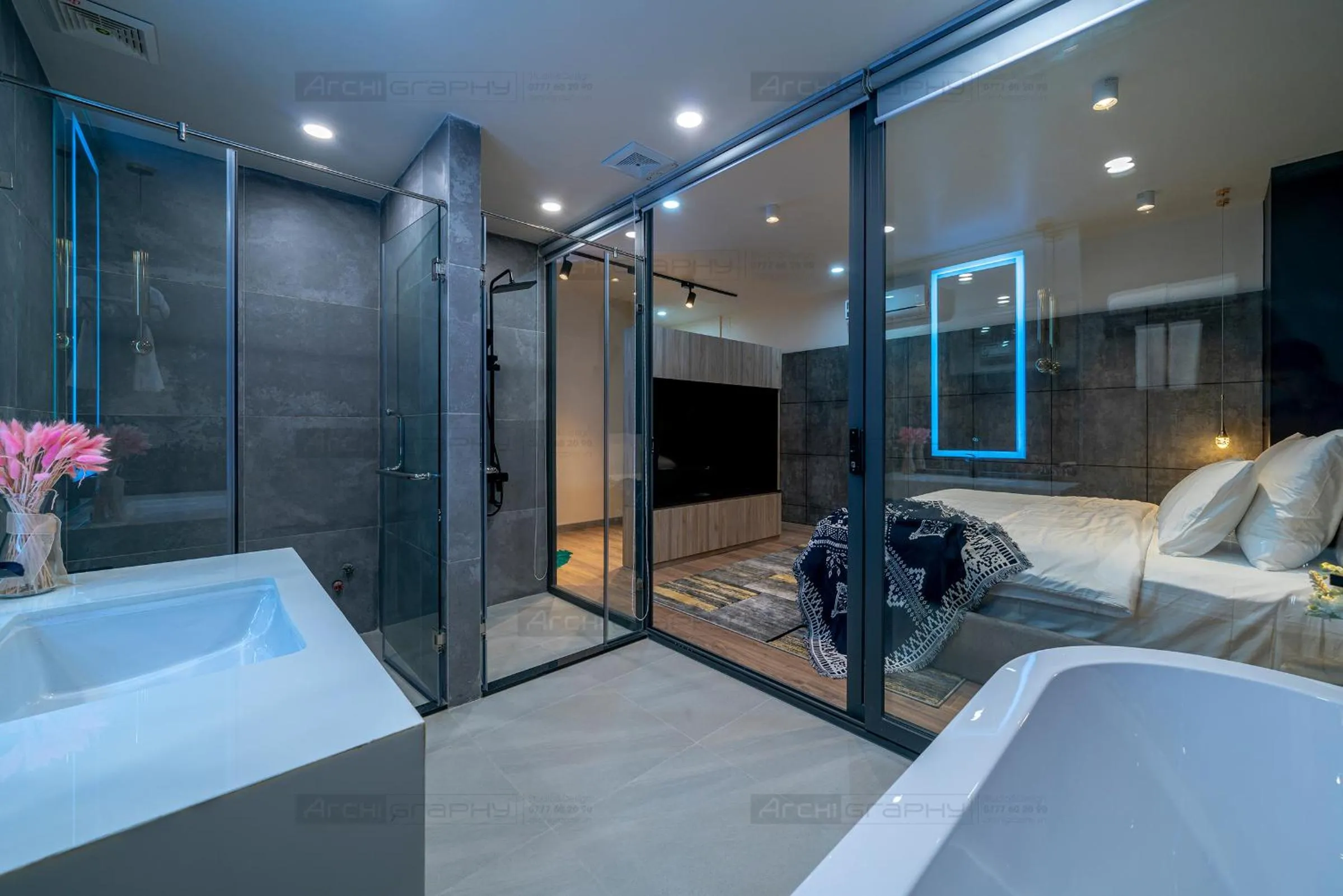 Hot Tub in ELITE HOME