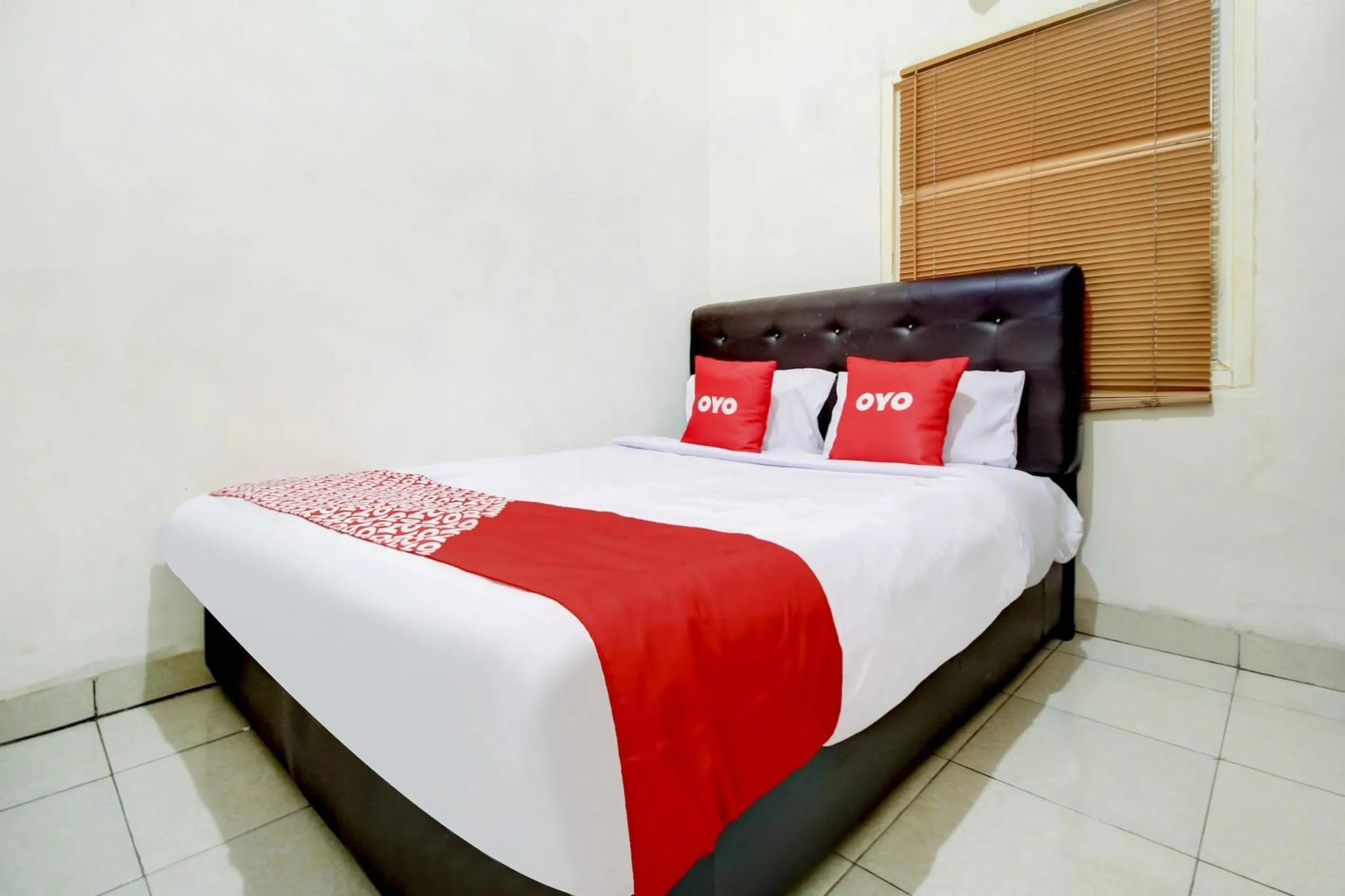 Bedroom, Bed in OYO Life 3606 Kost Kartini Syariah
