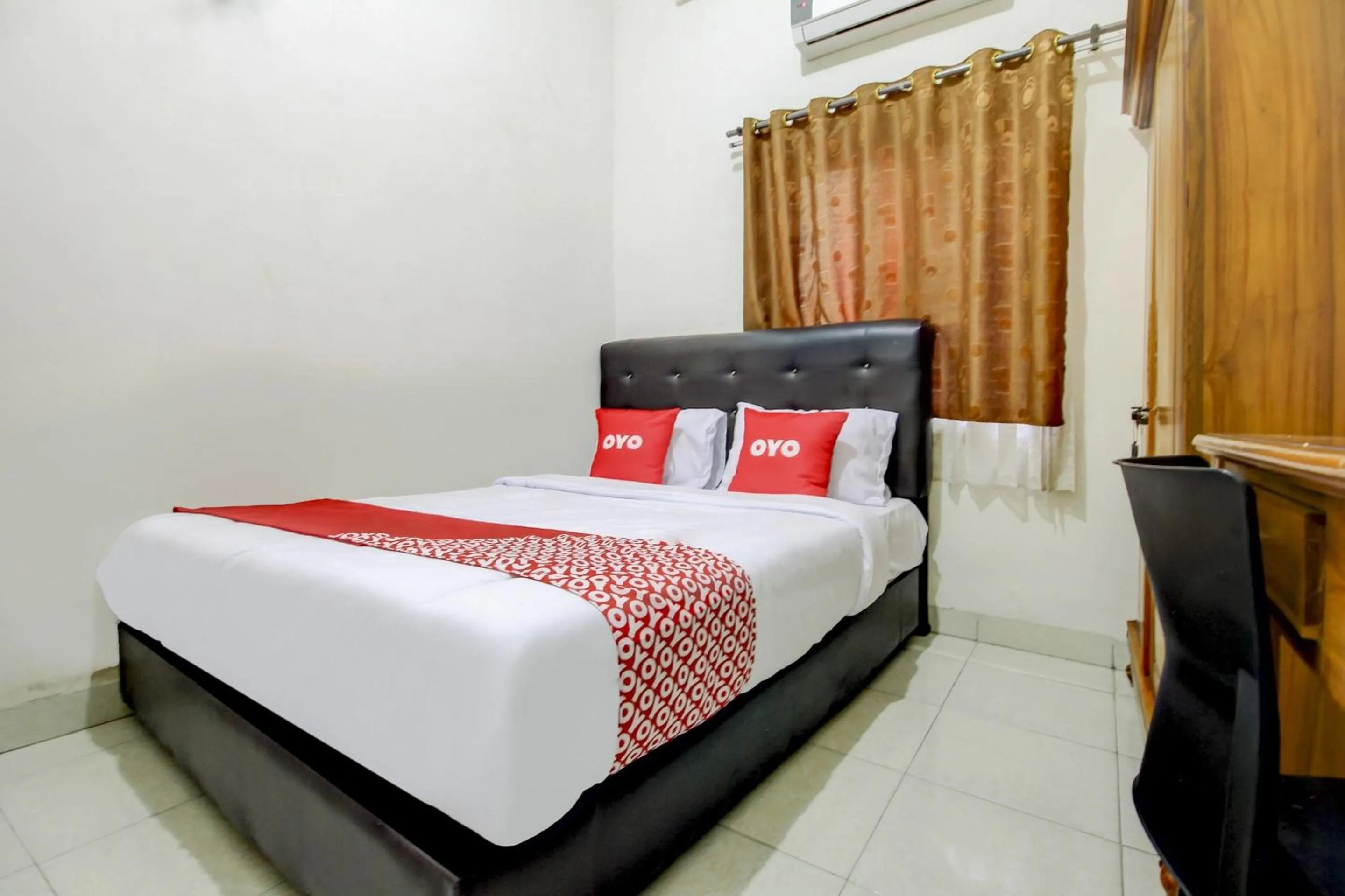 Bedroom, Bed in OYO Life 3606 Kost Kartini Syariah