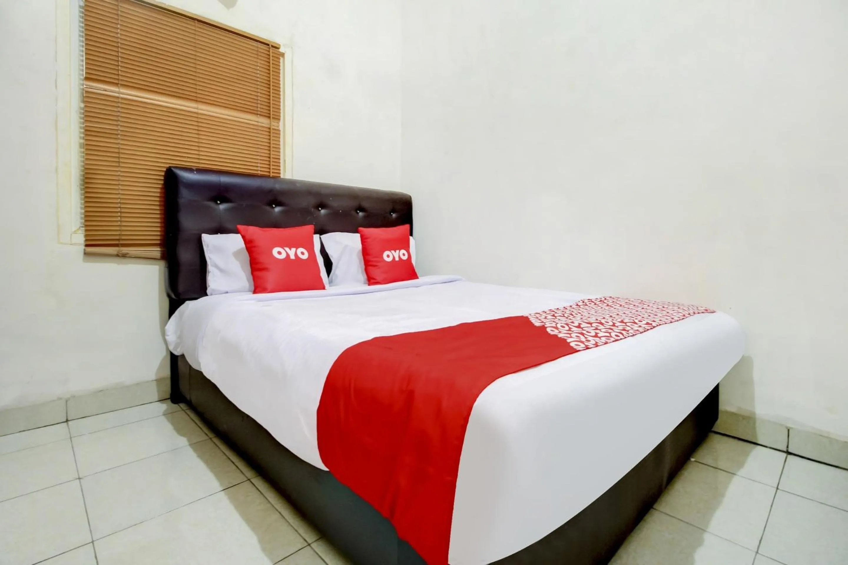 Bedroom, Bed in OYO Life 3606 Kost Kartini Syariah