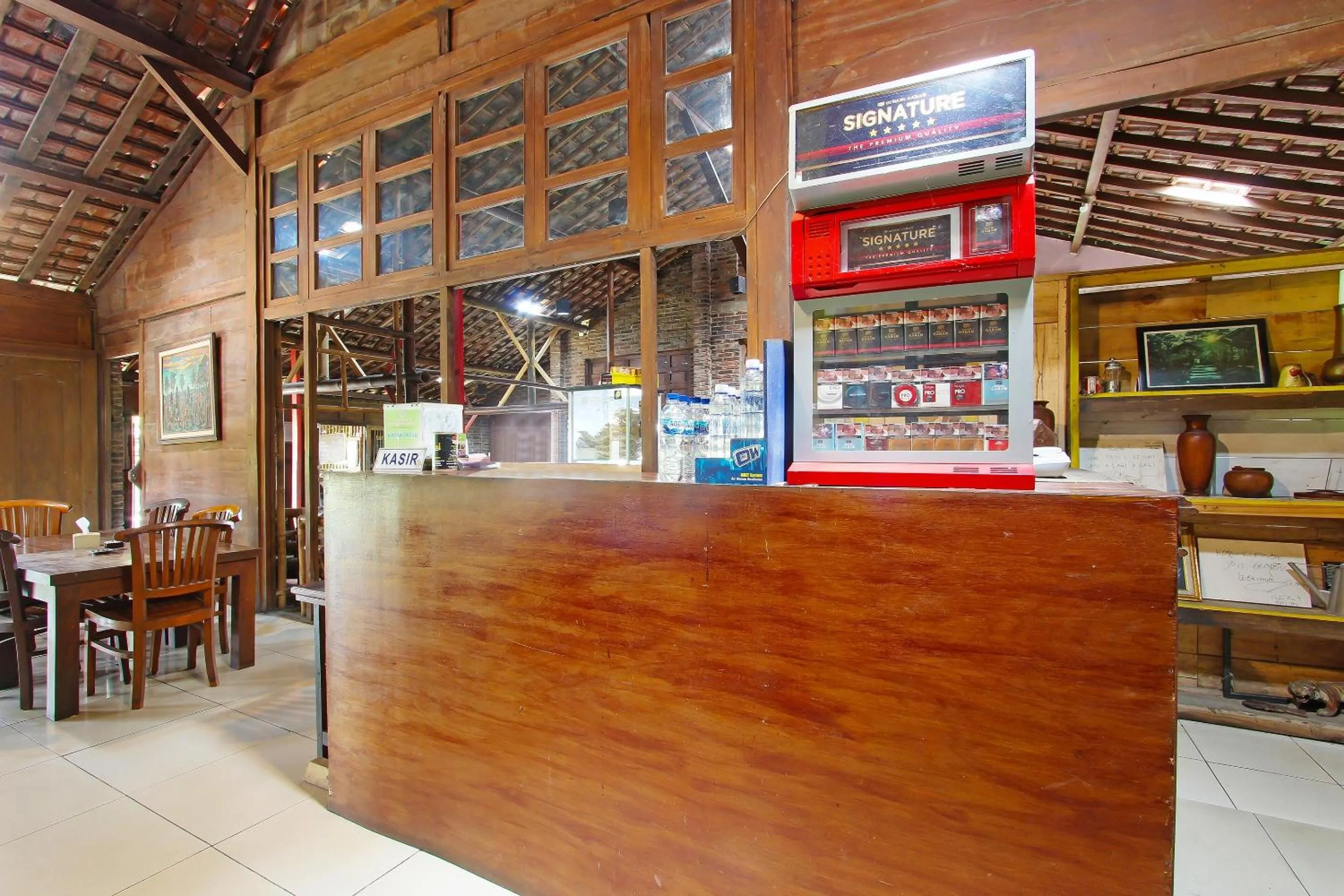 Lobby or reception in Hotel O Kopi Klotok Homestay Syariah
