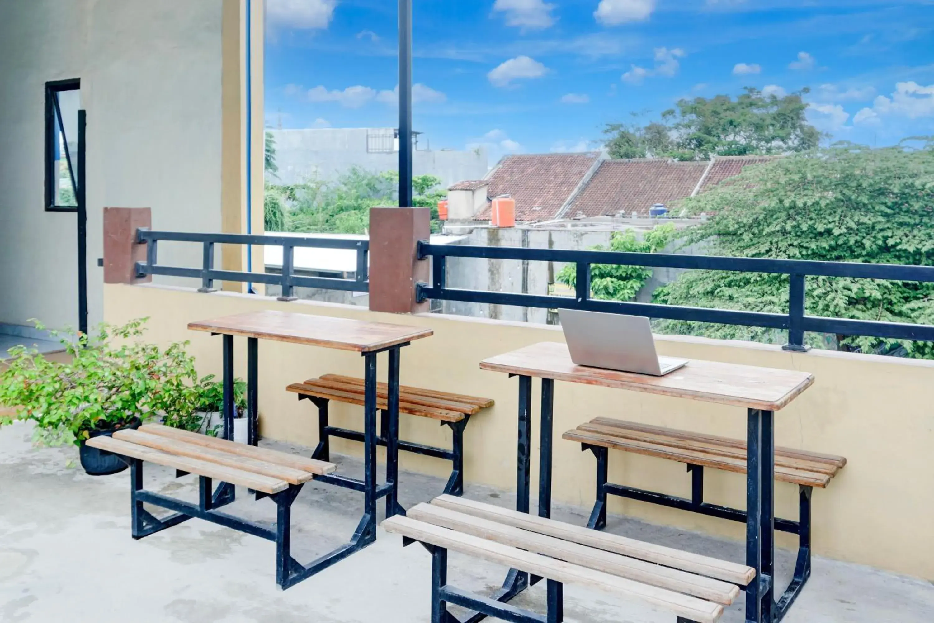 Lobby or reception in Hotel O Sukarame Near Universitas Islam Negeri Raden Intan Lampun Formerly Hotel Wisma Tri Handayani Lobby or reception in Hotel O Sukarame Near Universitas Islam Negeri Raden Intan Lampun Formerly Hotel Wisma Tri Handayani