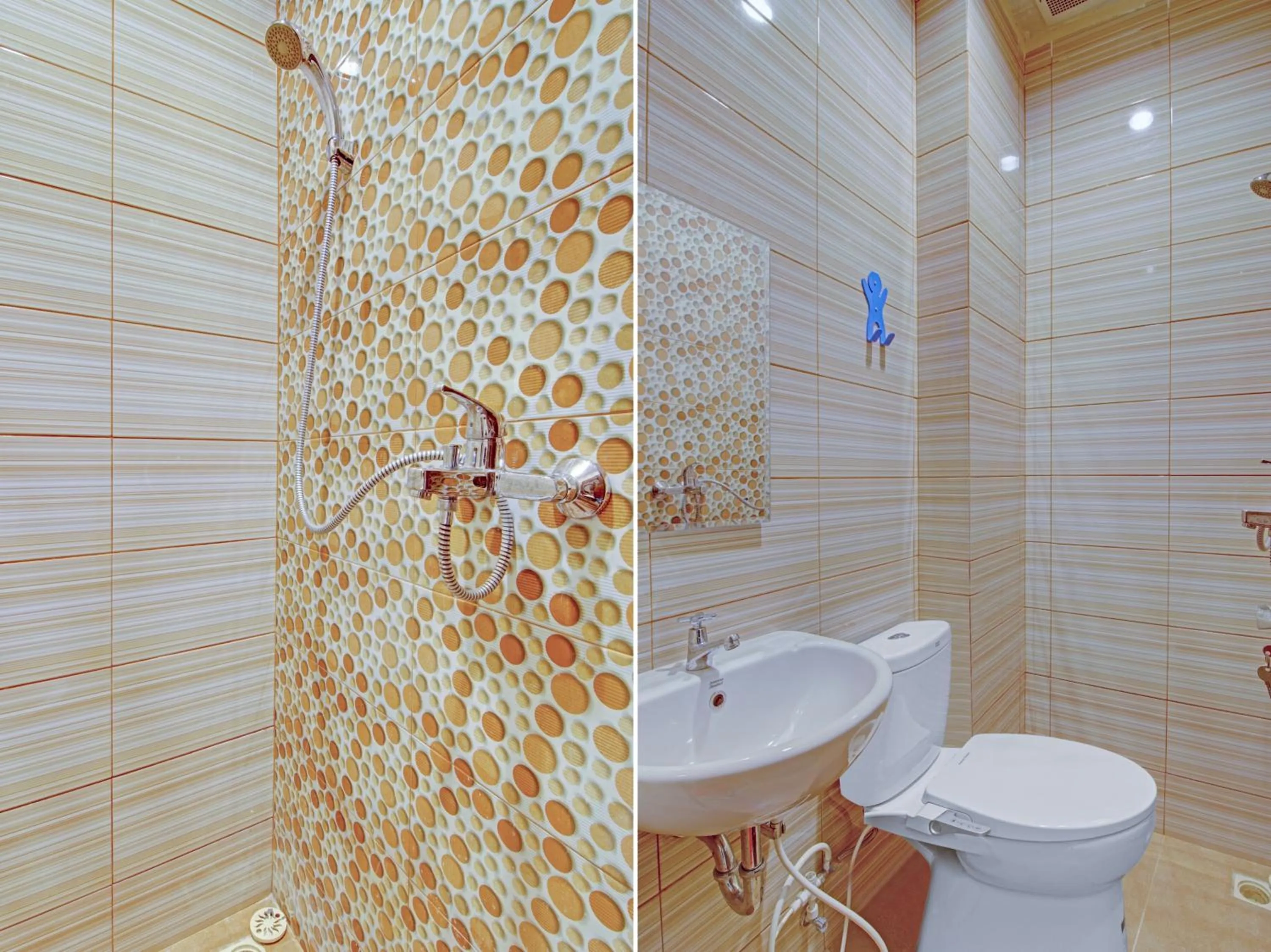 Bathroom in OYO 3606 Cendrawasih Resident