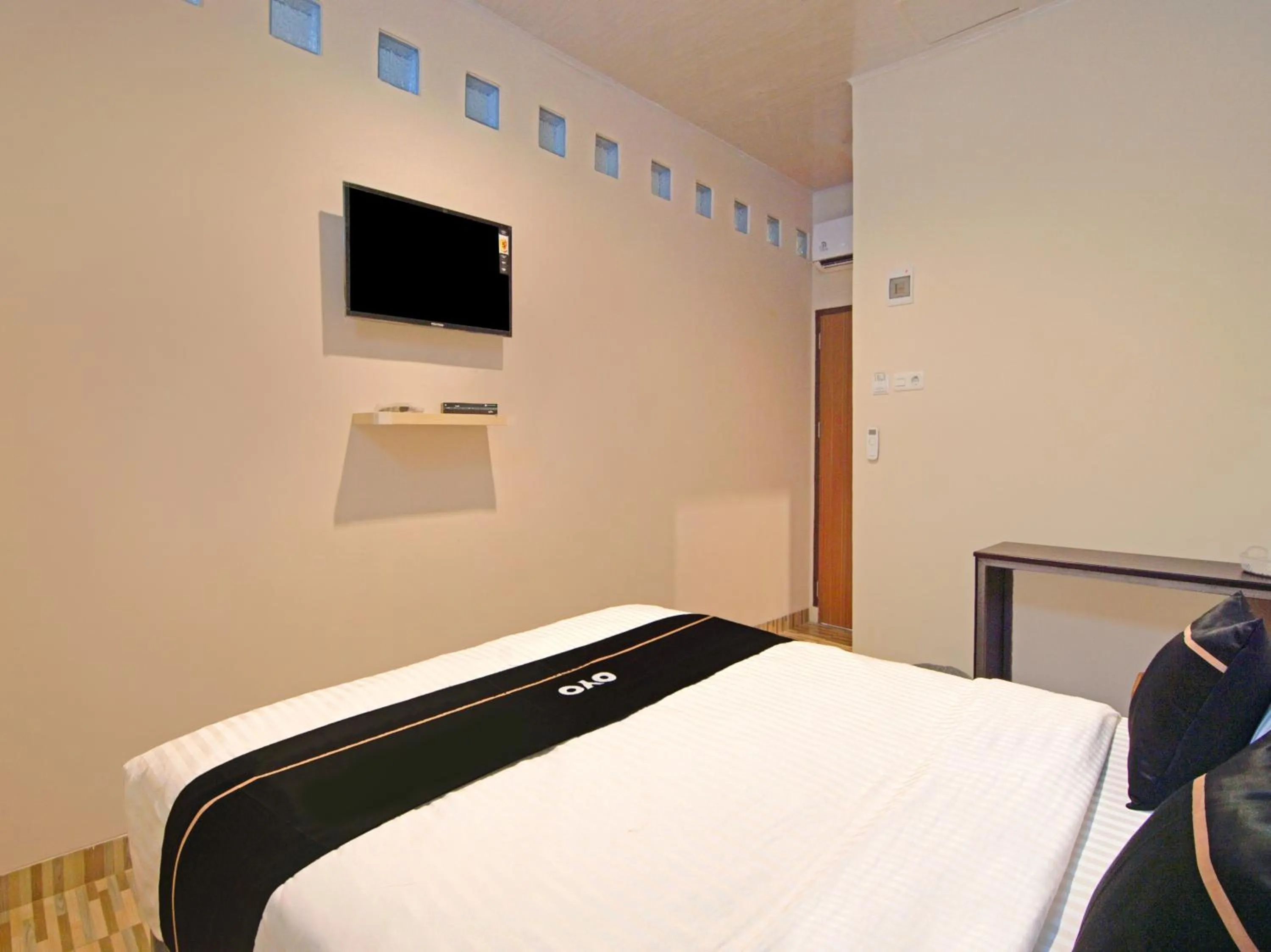 Bedroom in OYO 3606 Cendrawasih Resident