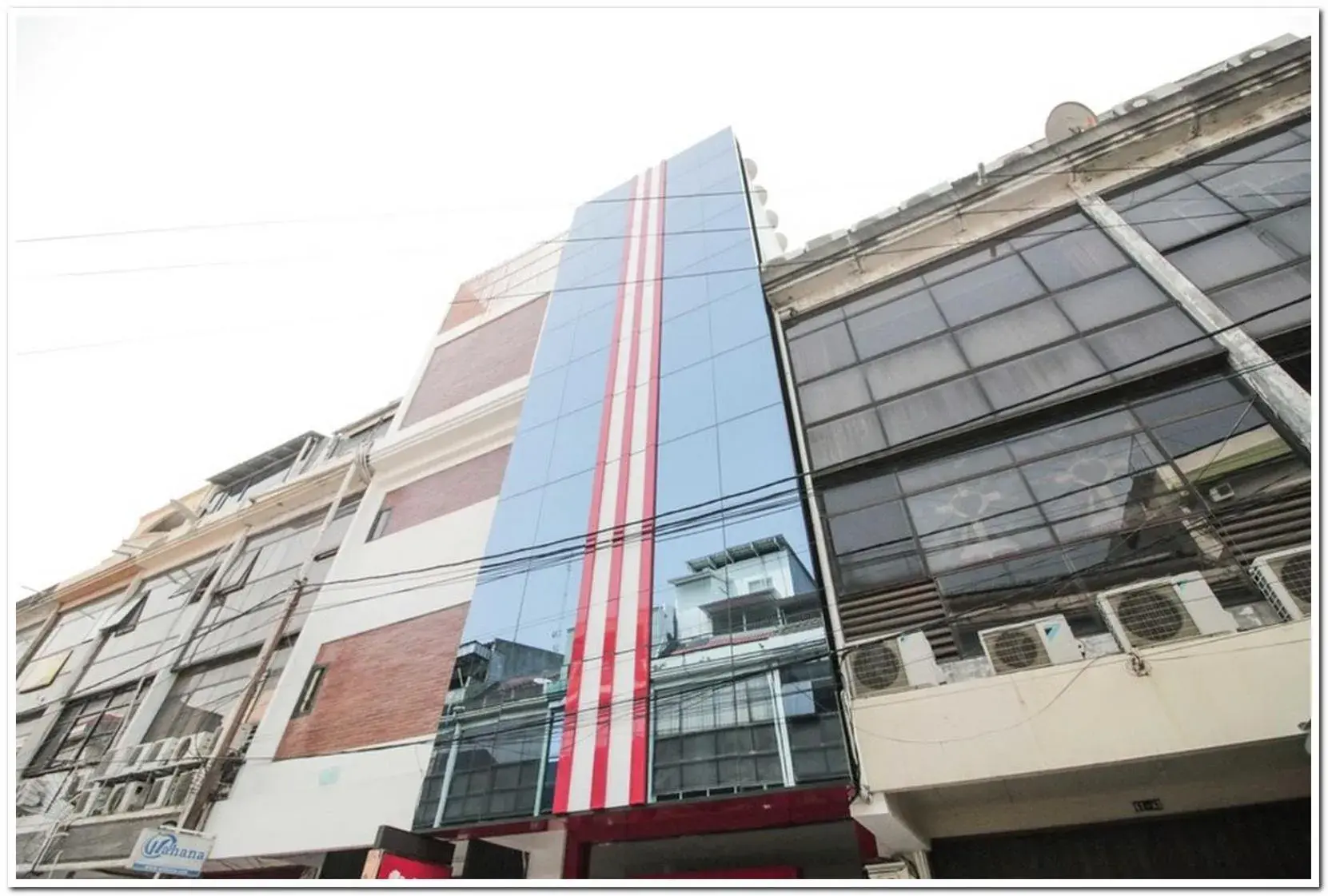 RedDoorz @ Ruko ITC Roxy Mas RedDoorz @ Ruko ITC Roxy Mas