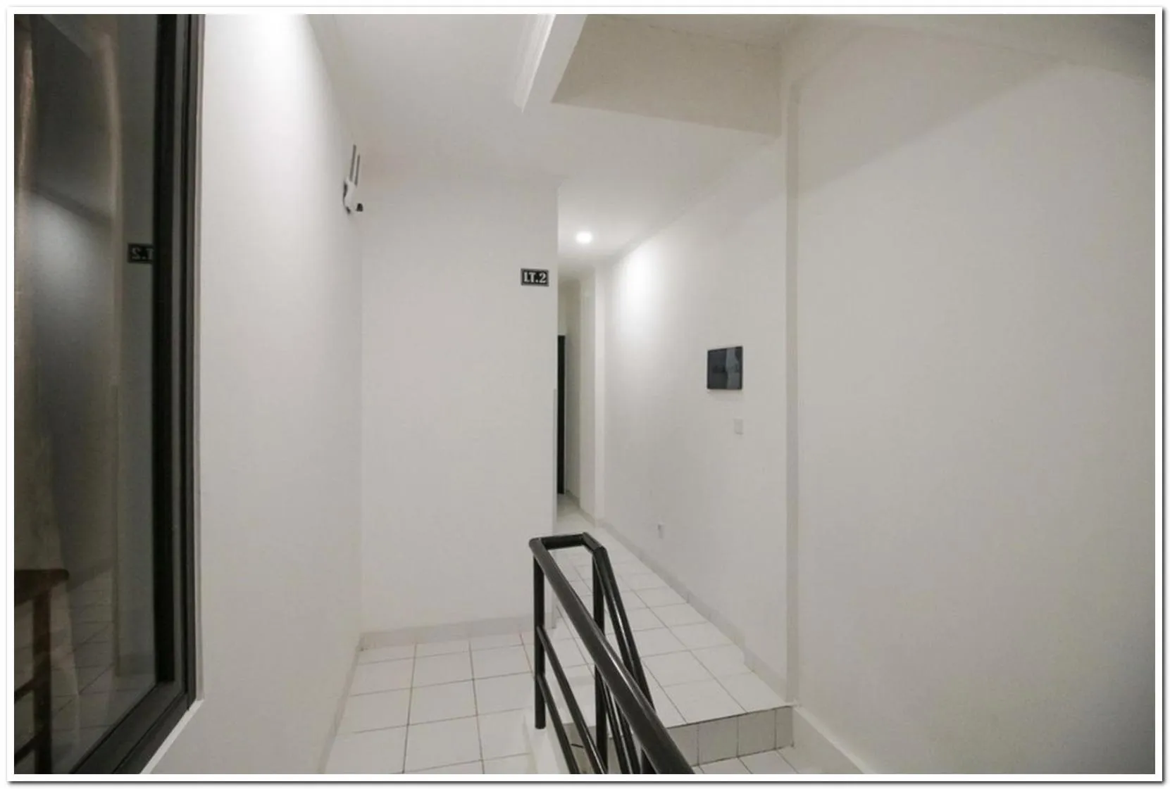 RedDoorz @ Ruko ITC Roxy Mas