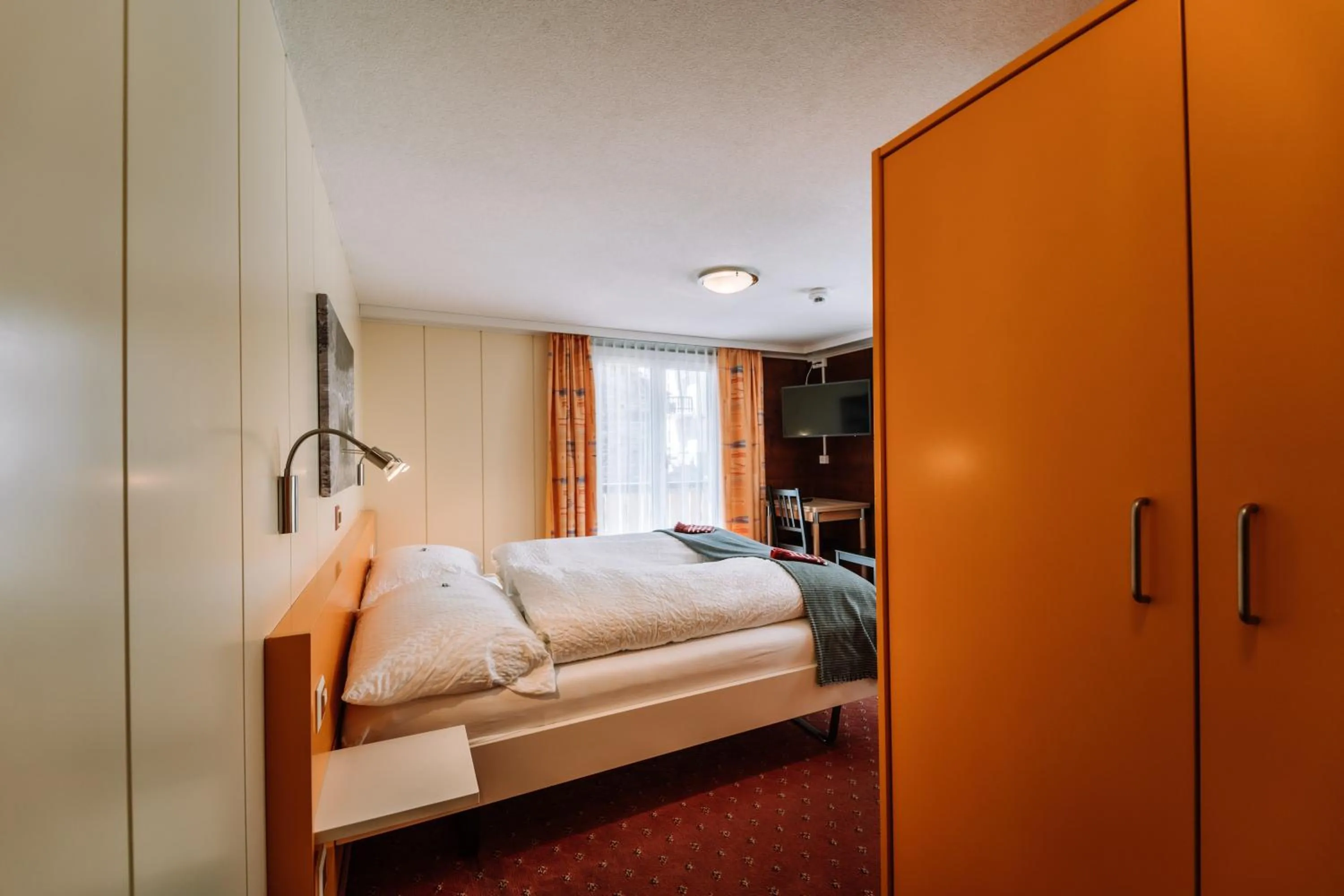 Bed in Hotel Les Amis