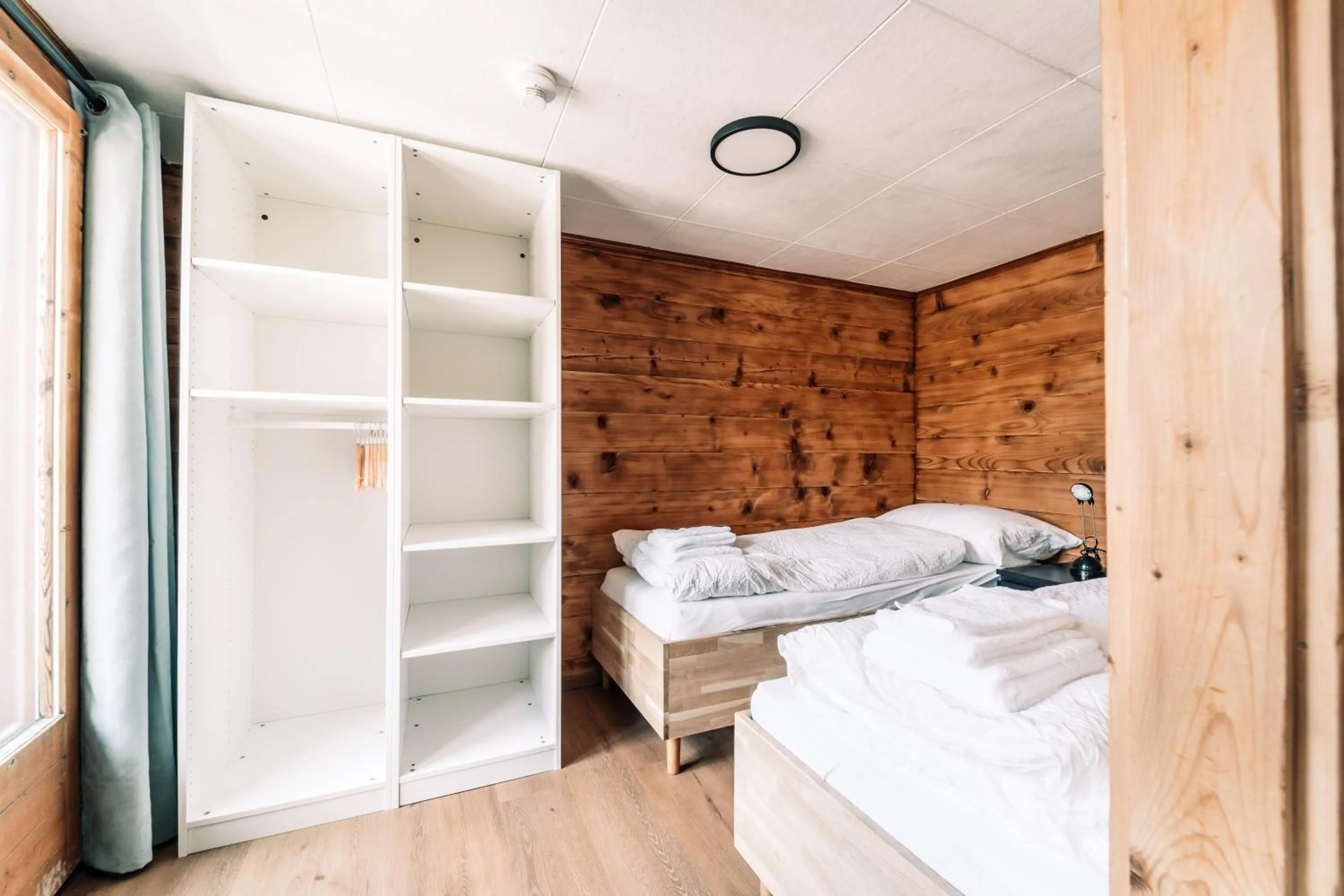 Bed in Hotel Les Amis