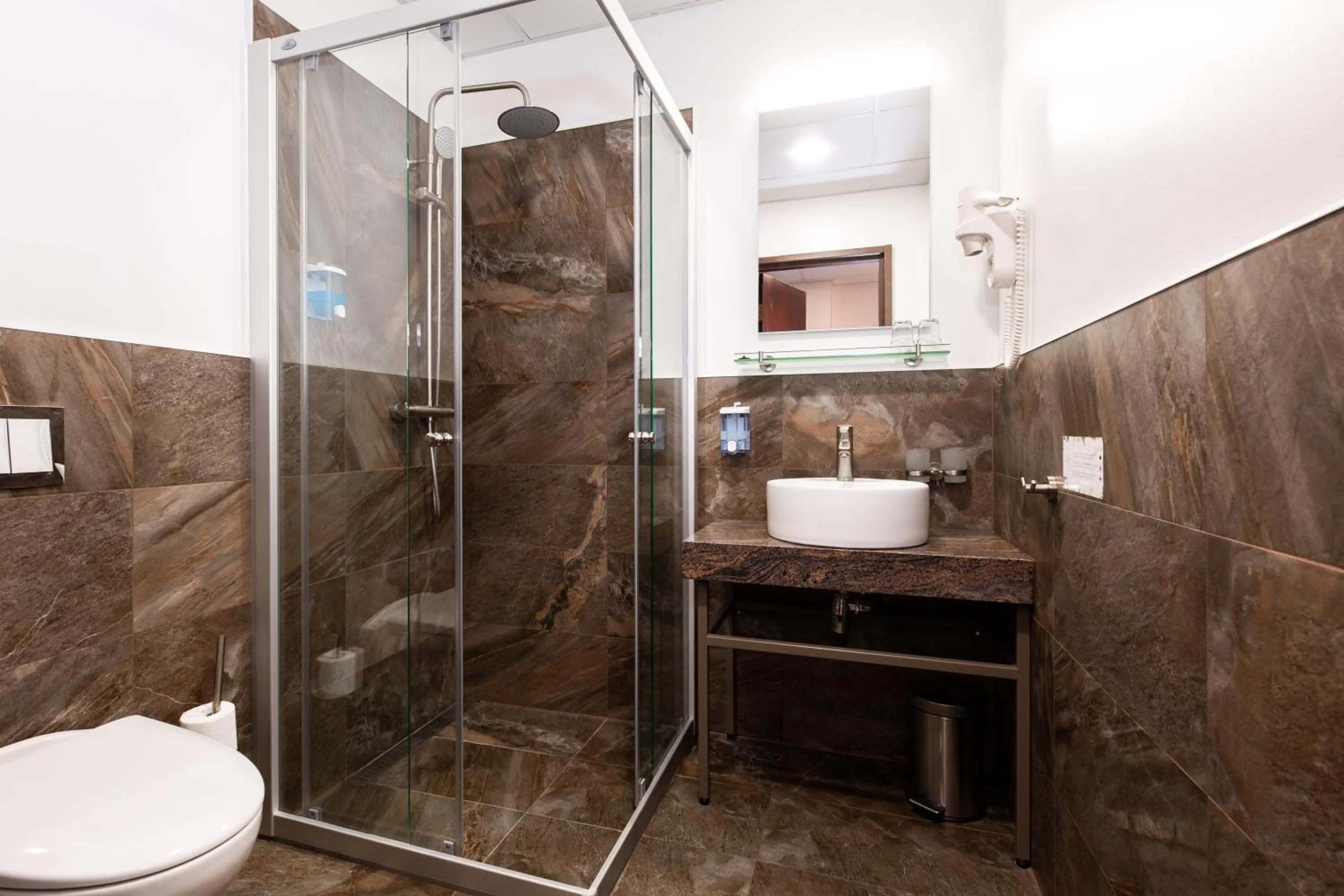 Bathroom in Adoryal Hotell