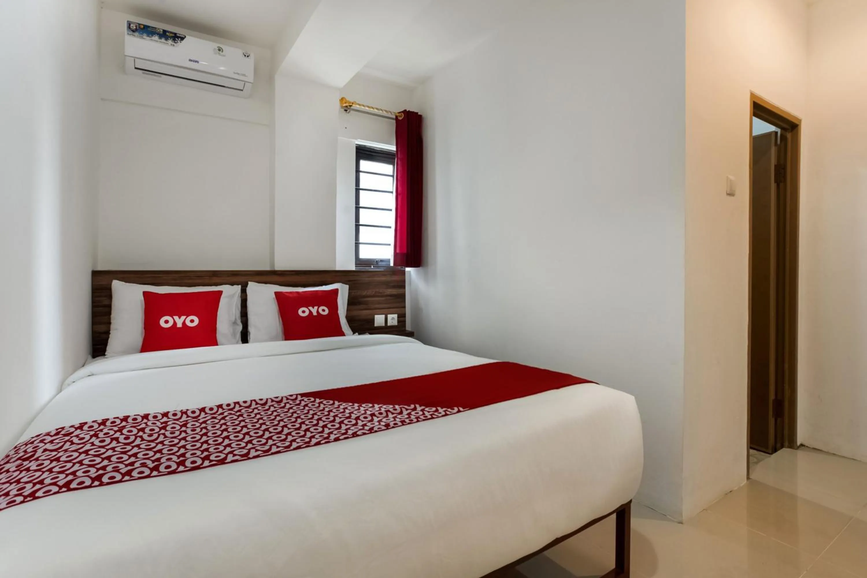 Bedroom, Bed in Capital O 3463 Cimahi Guest House