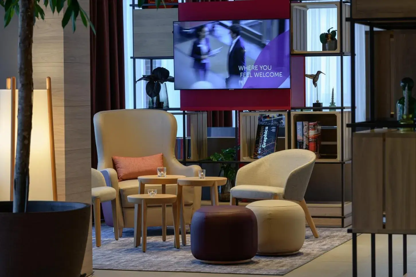 Lobby or reception in IntercityHotel Herford Lobby or reception in IntercityHotel Herford