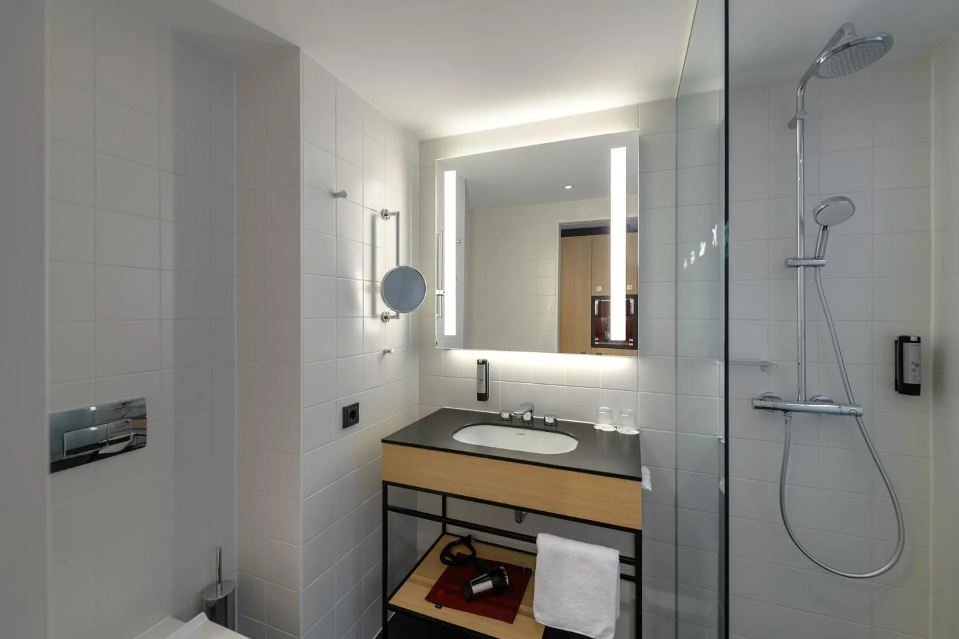 Bathroom in IntercityHotel Herford