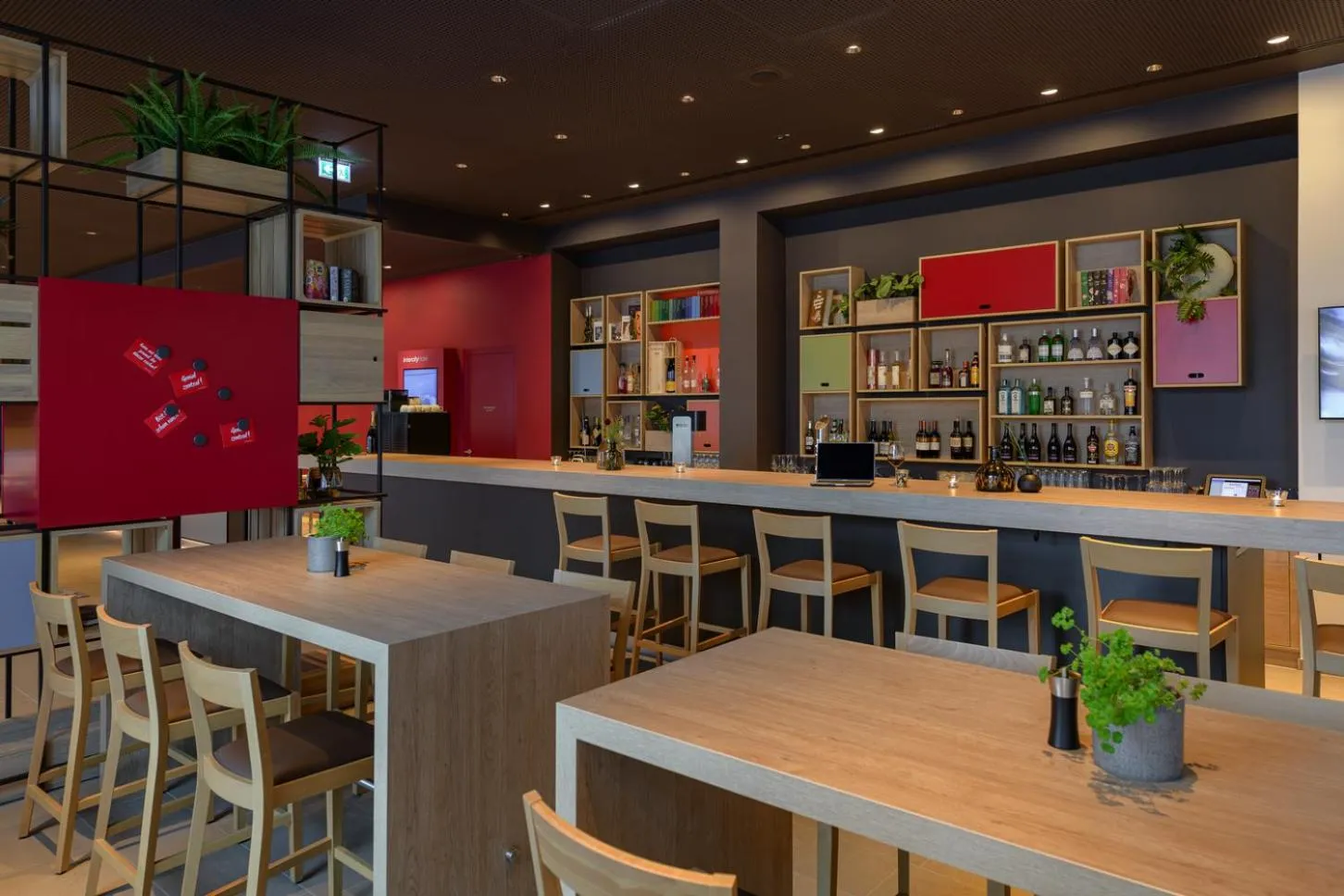 Lounge or bar in IntercityHotel Herford