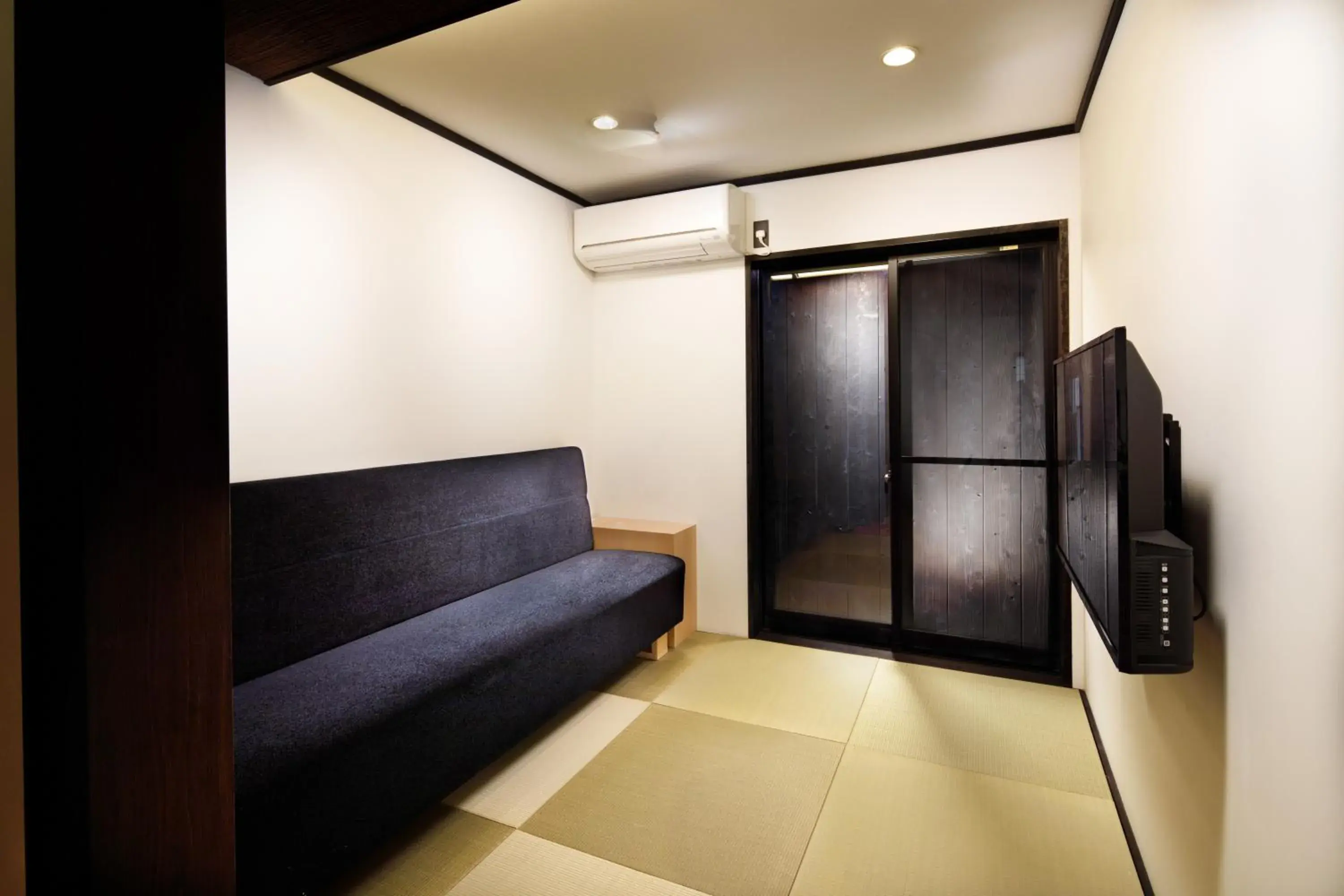 Living room in Tsumugi Shichijo-Kagiyacho Living room in Tsumugi Shichijo-Kagiyacho