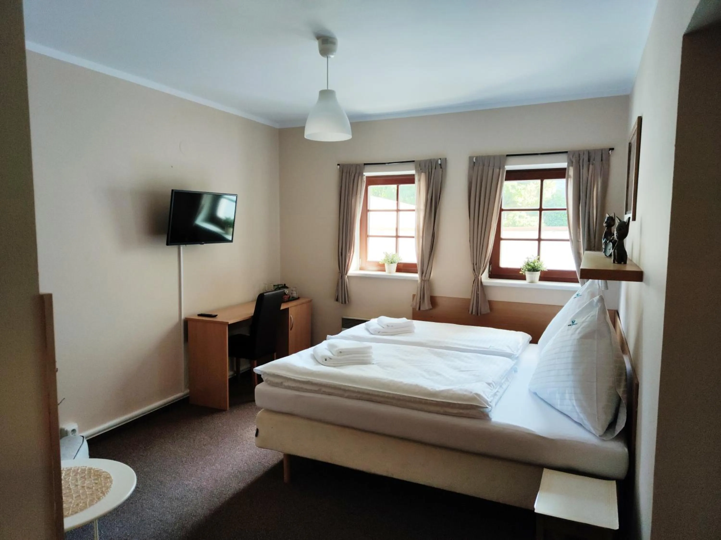 Bed in Hotel Modrásek