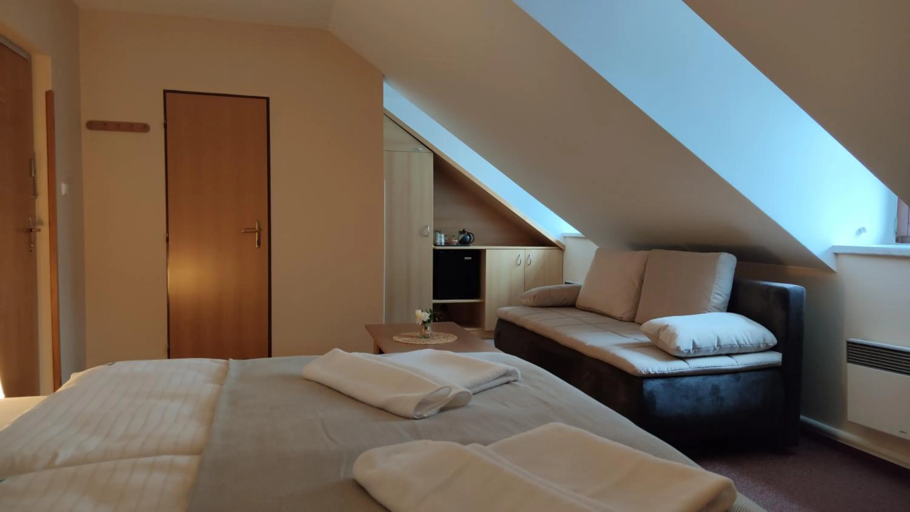 Bed in Hotel Modrásek