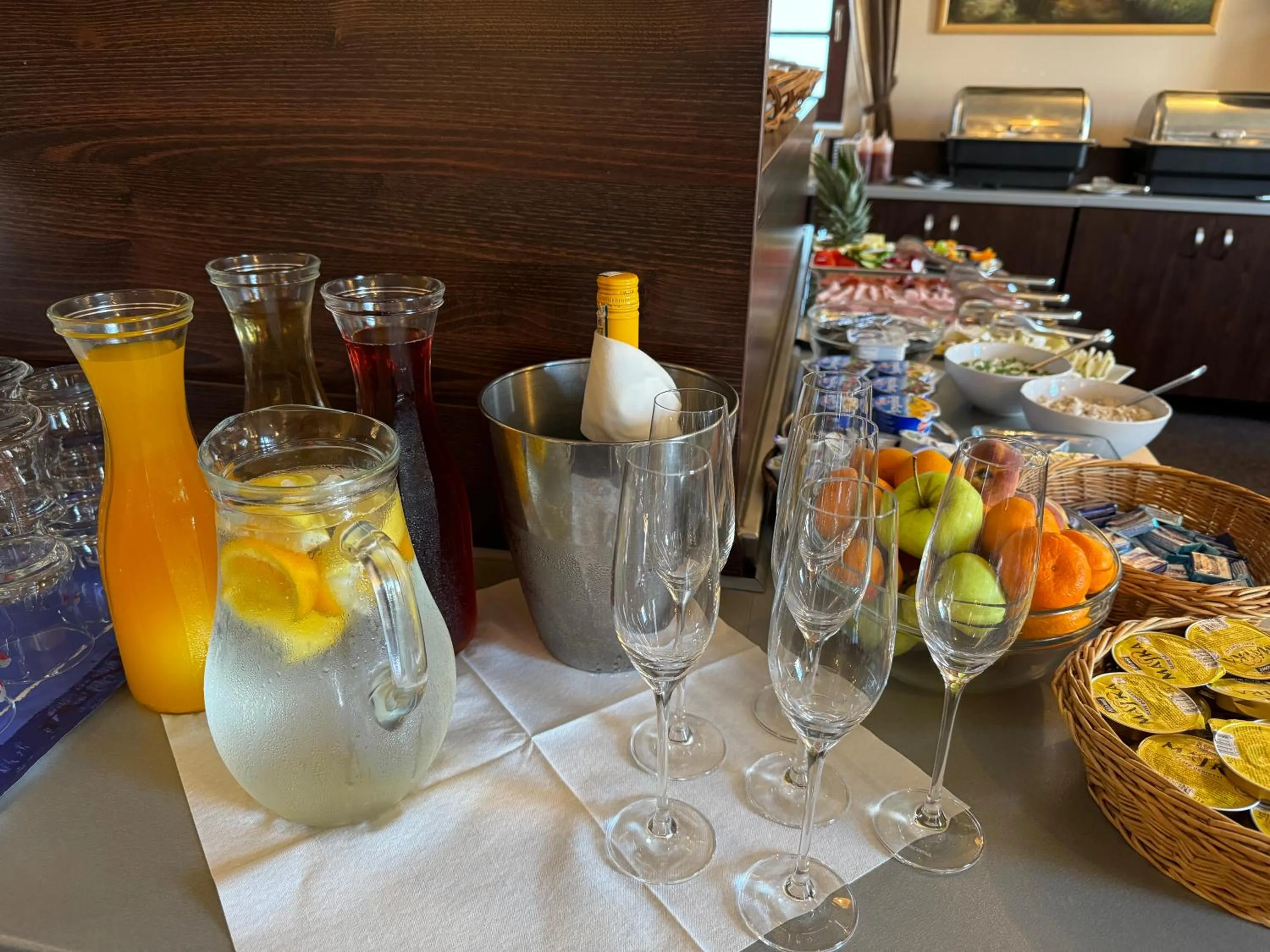 Food and drinks in Hotel Modrásek