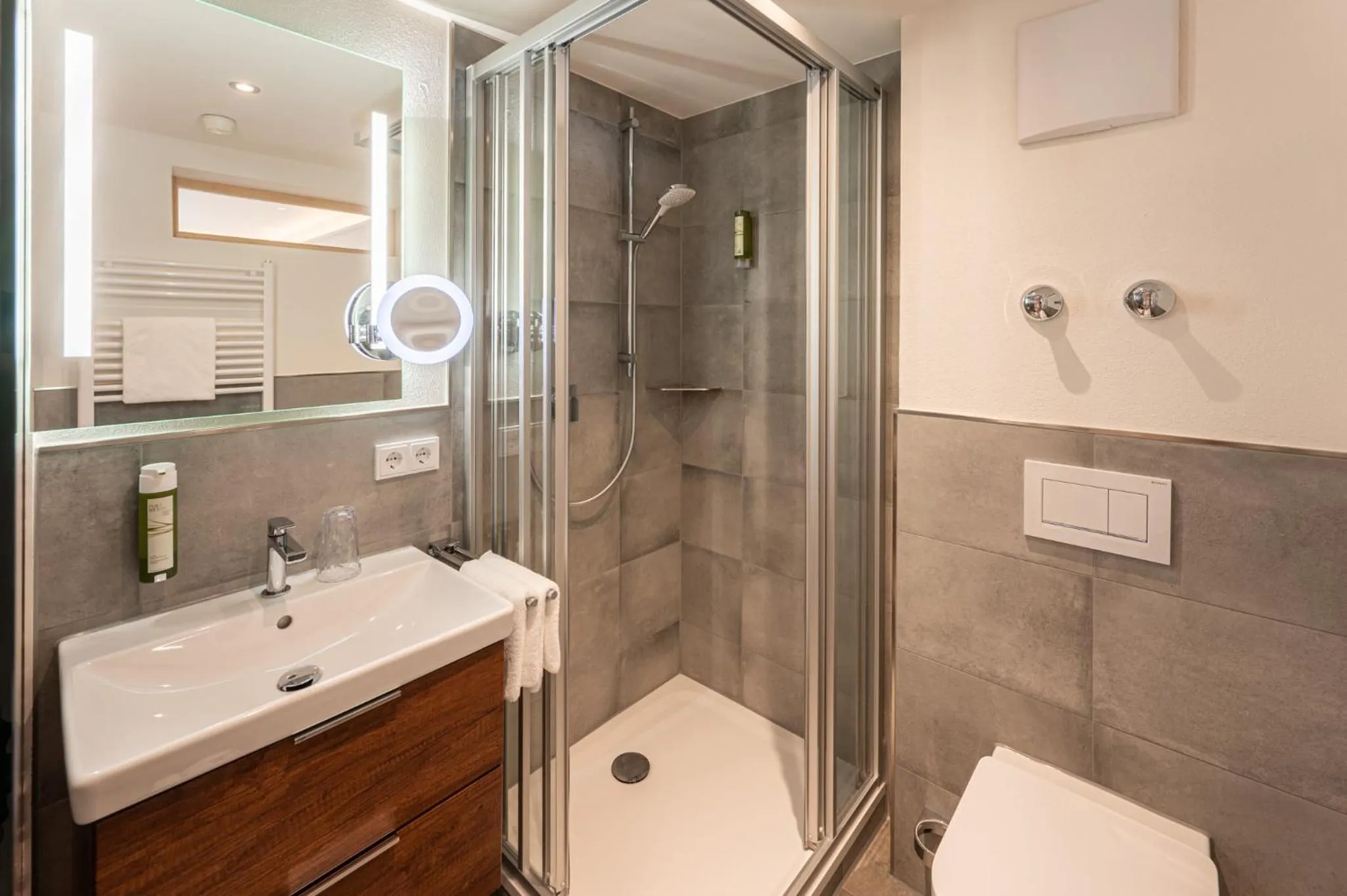 Bathroom in Hotel Filser