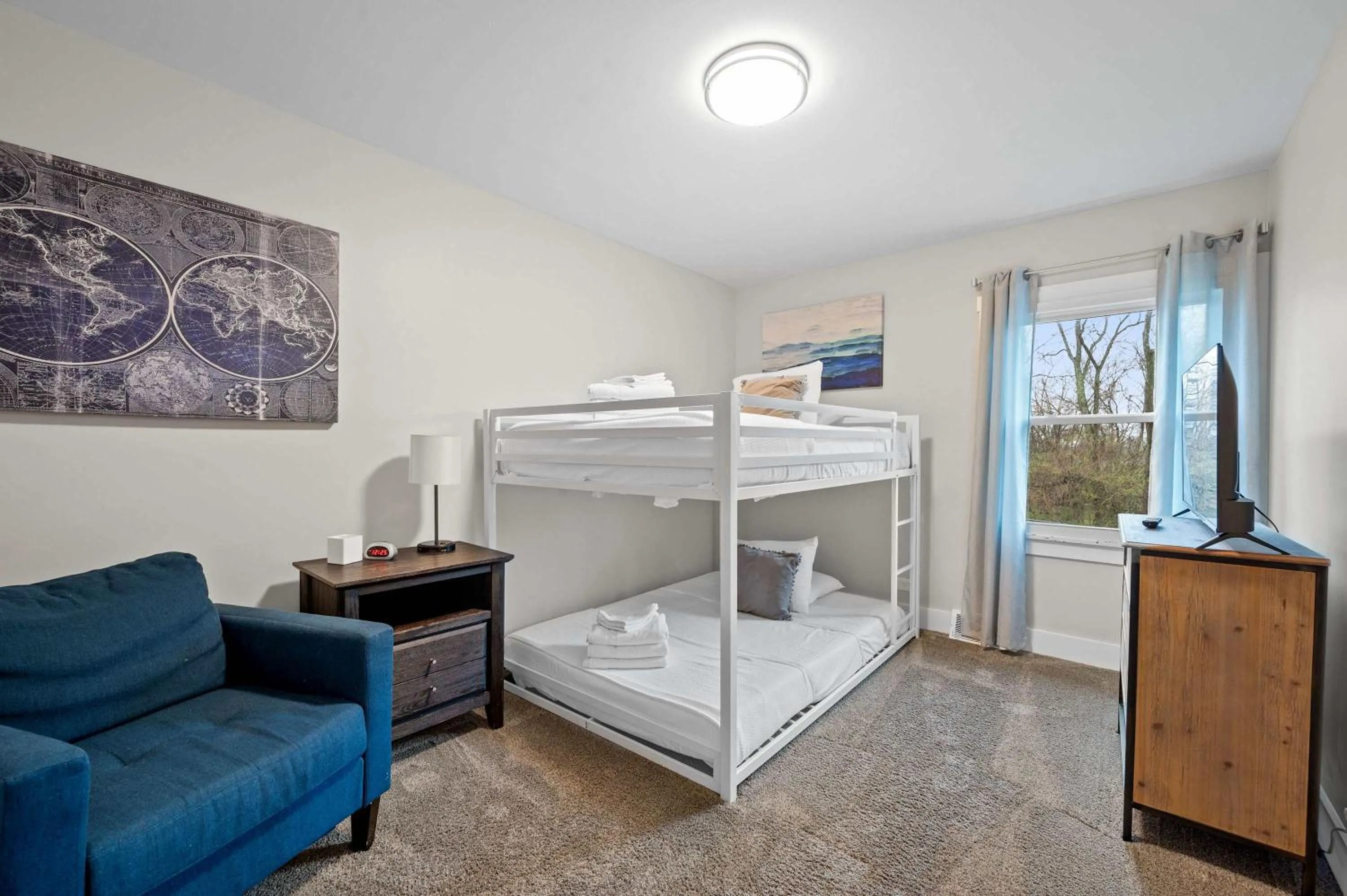 Bed in Fishing & Skate Park, 10 mins to Ark, Sleeps 14