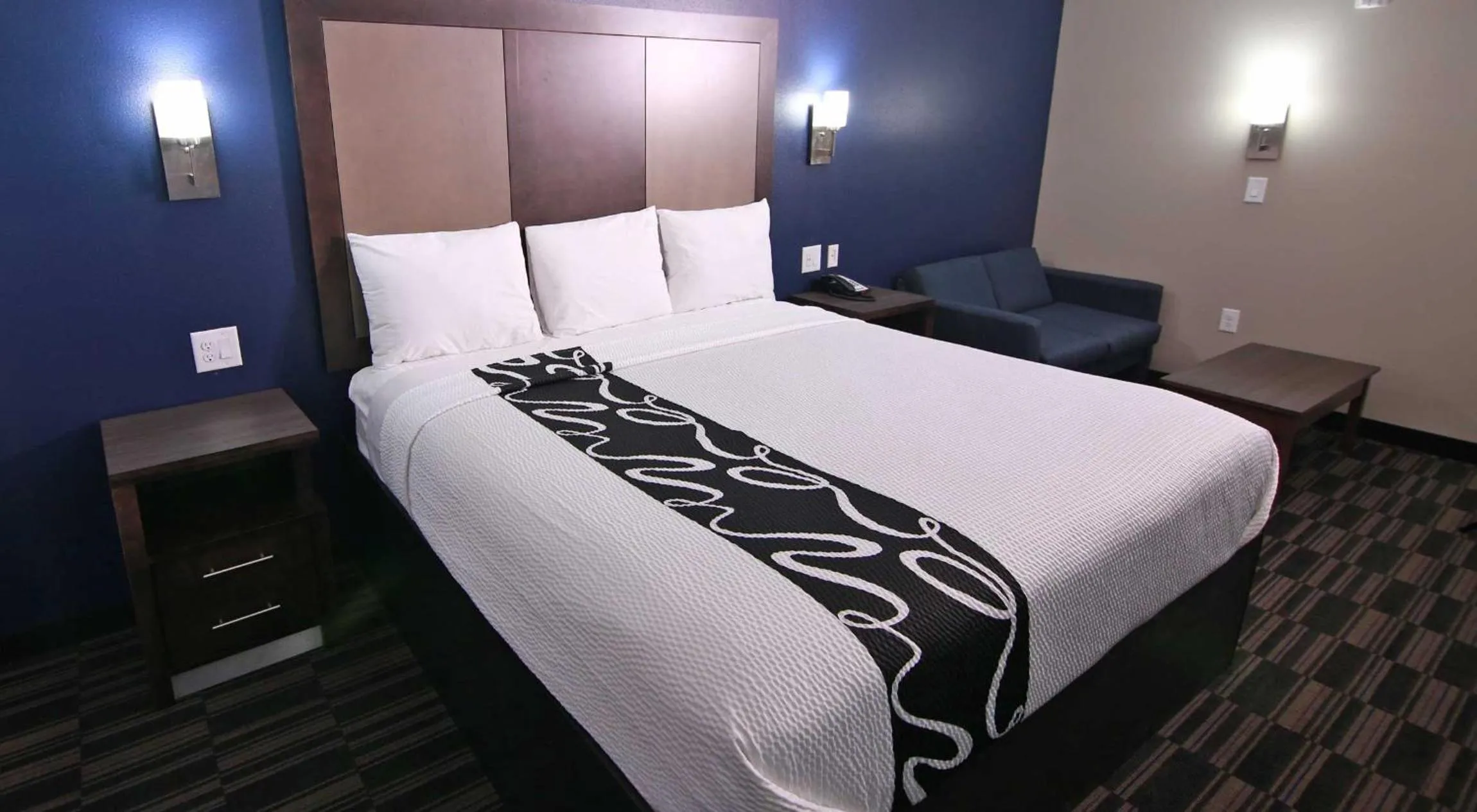 Bed in Home Inn and Suites Olive Branch