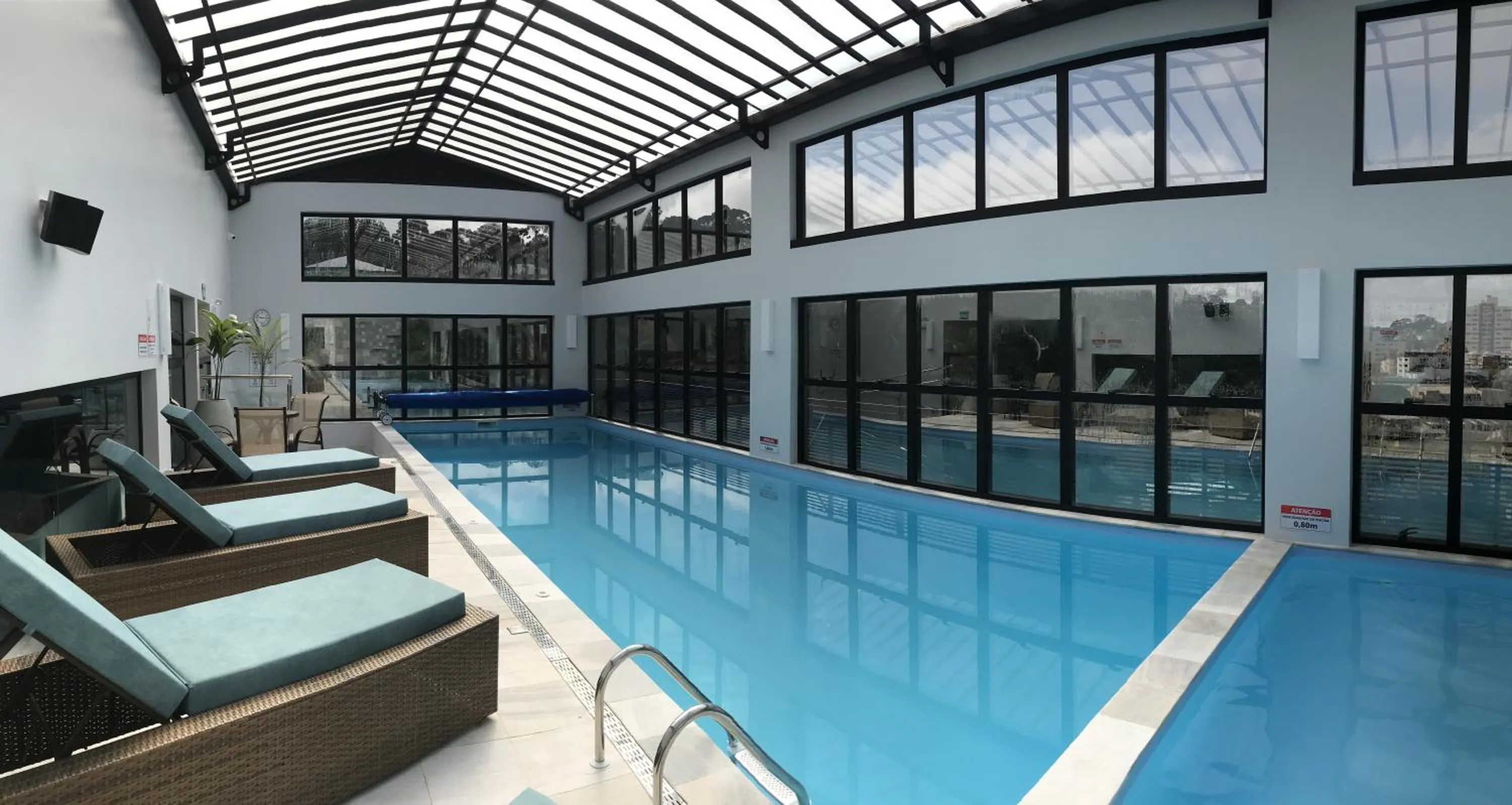 Pool view in Lefel Hotel