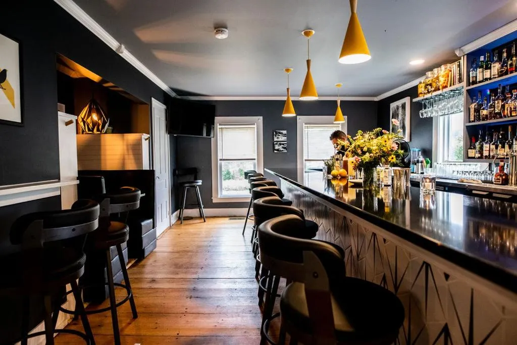 Lounge or bar in Craftsbury Farmhouse