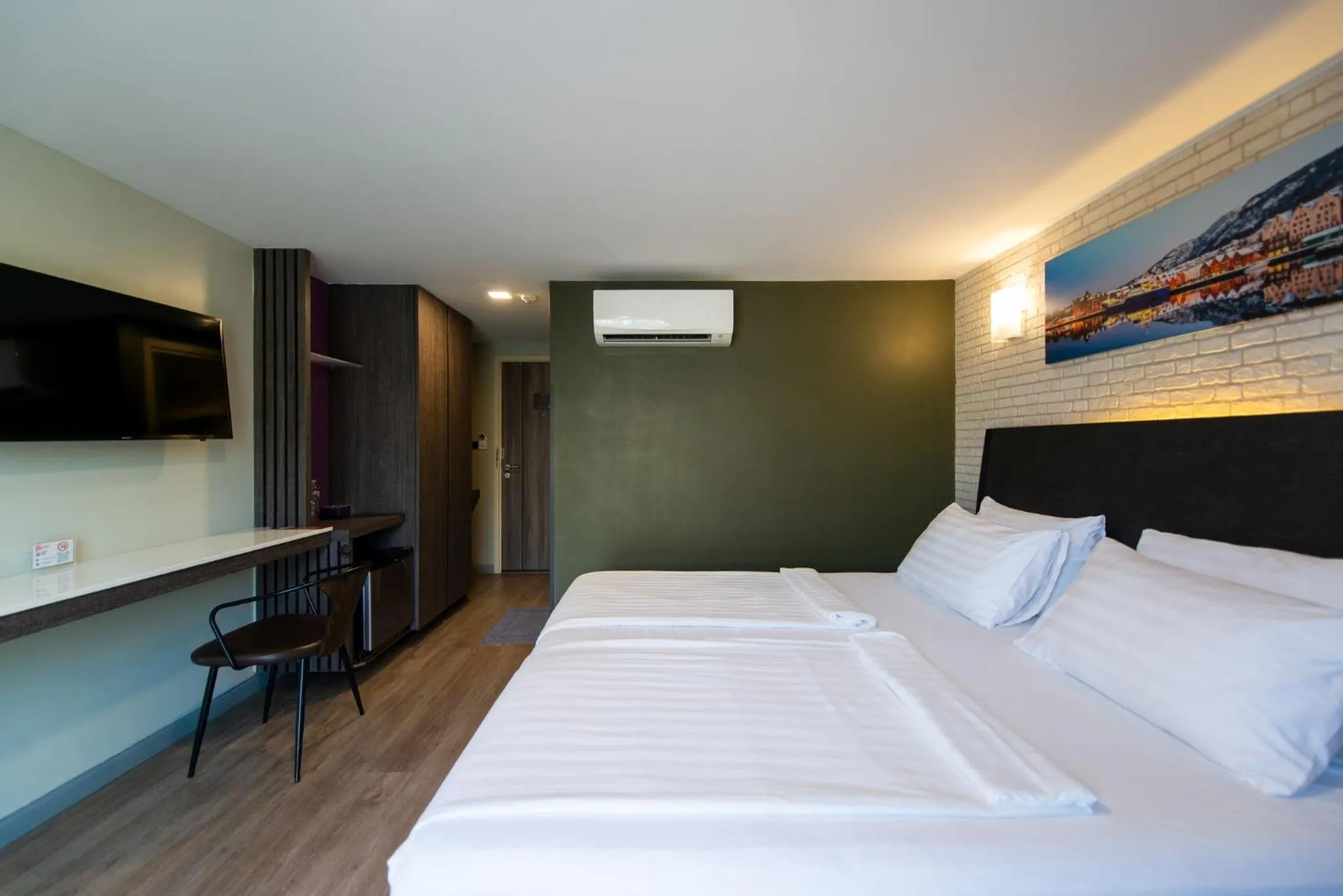 Bed in BB Glass House บีบี กลาสเฮ้าส์