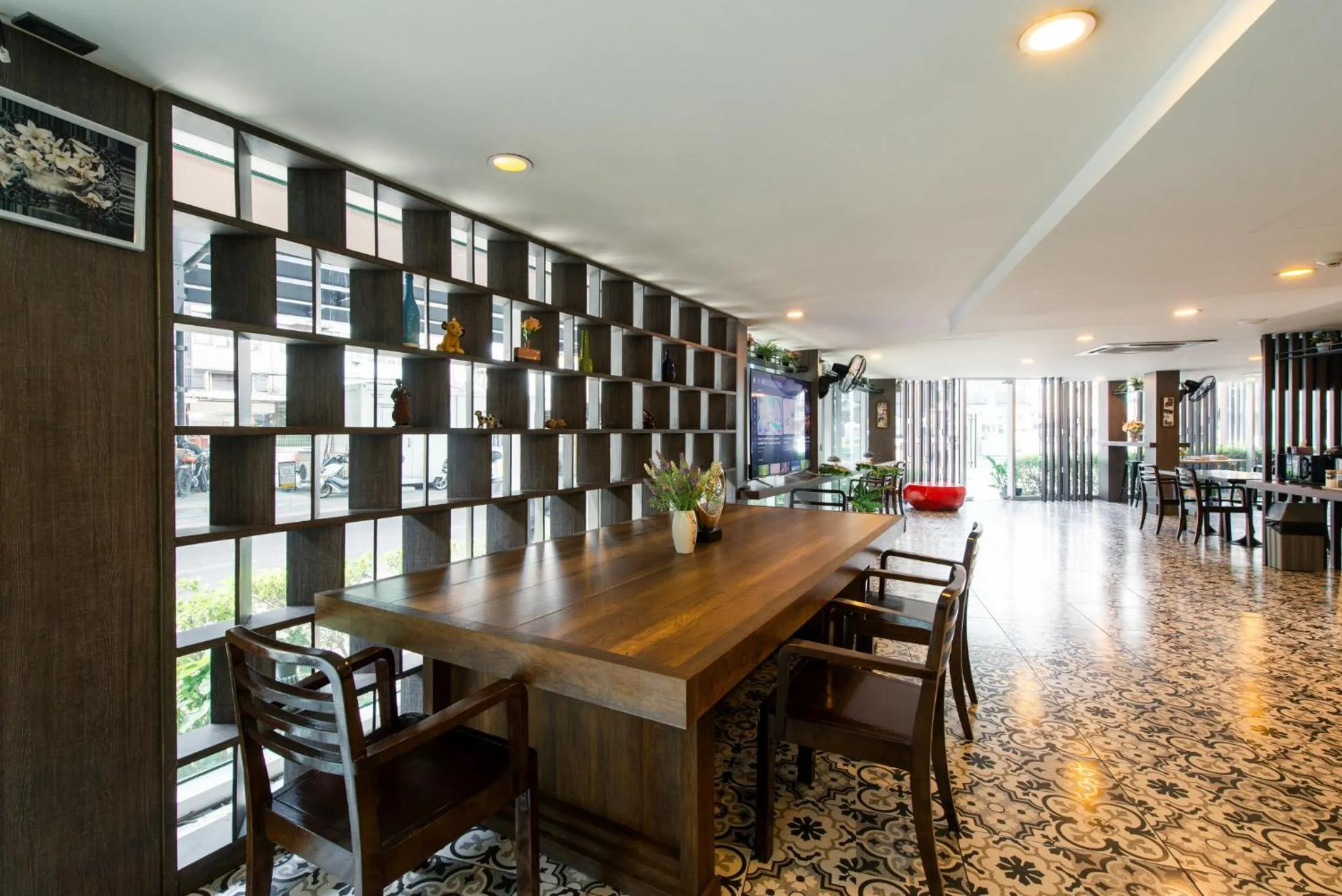 BB Glass House บีบี กลาสเฮ้าส์