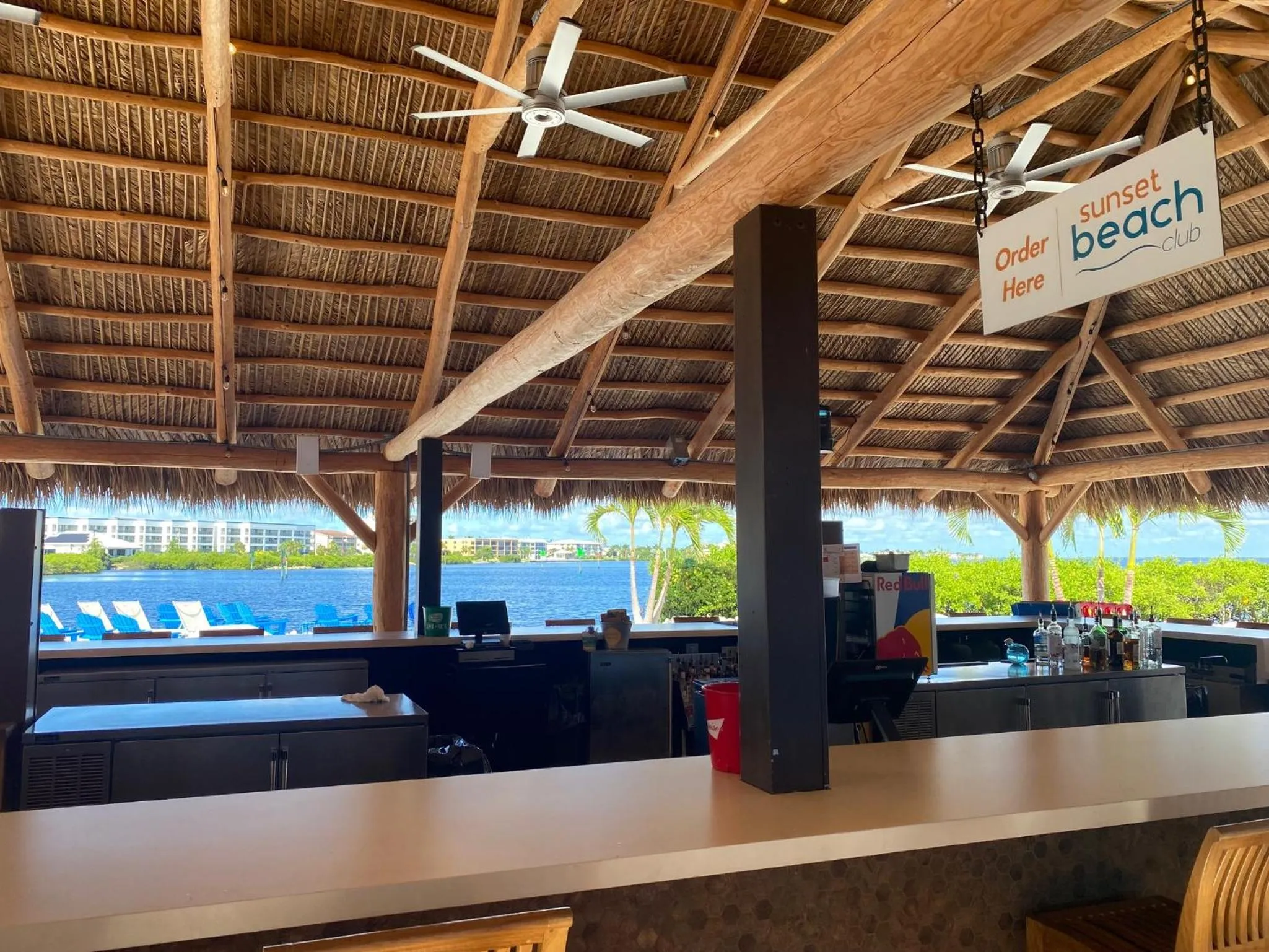 Lounge or bar in The Suites at Fishermen's Village - 2 Bedroom Suites