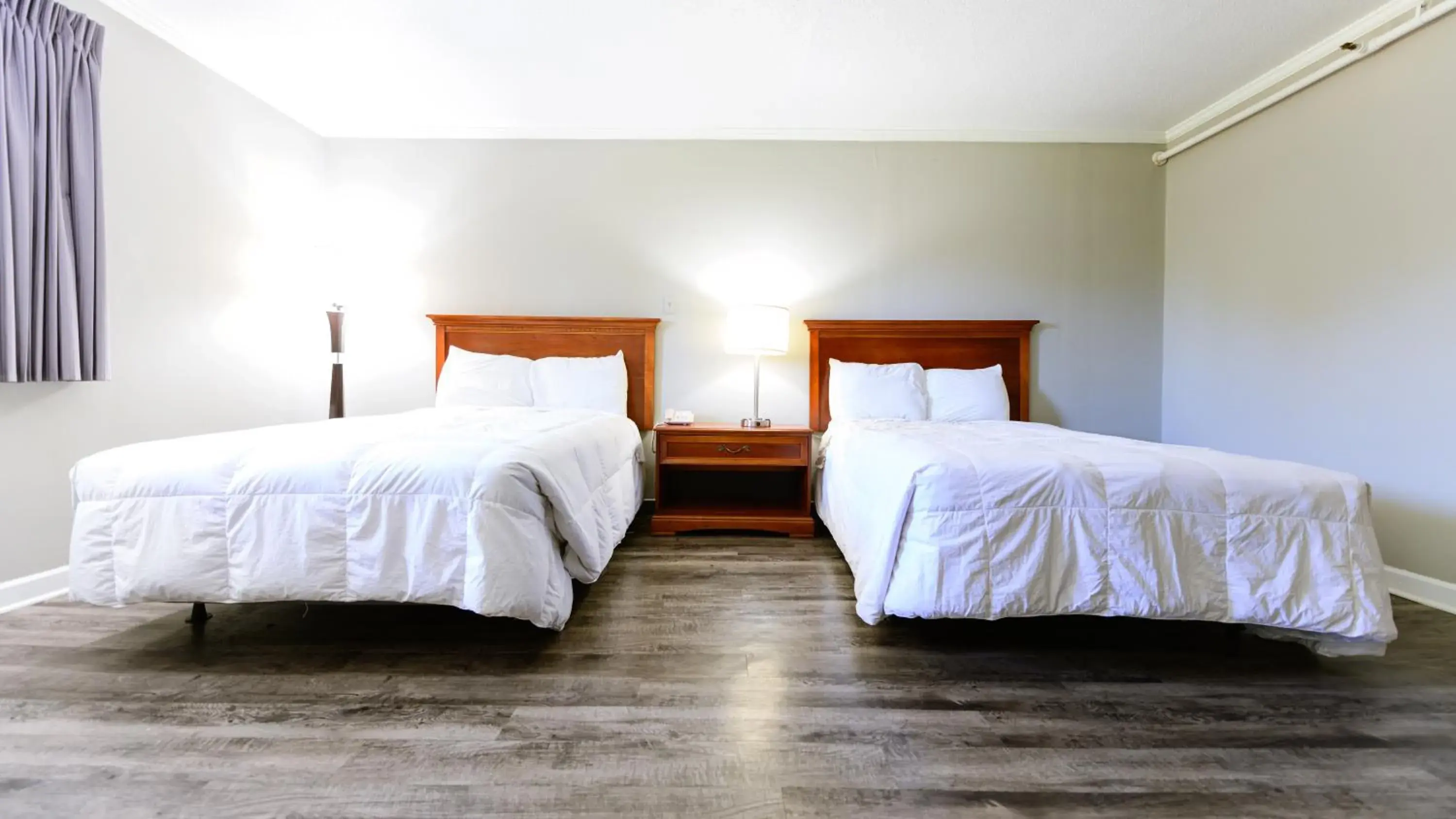 Double Room in OAKS MOTEL GREENSBORO NC Double Room in OAKS MOTEL GREENSBORO NC