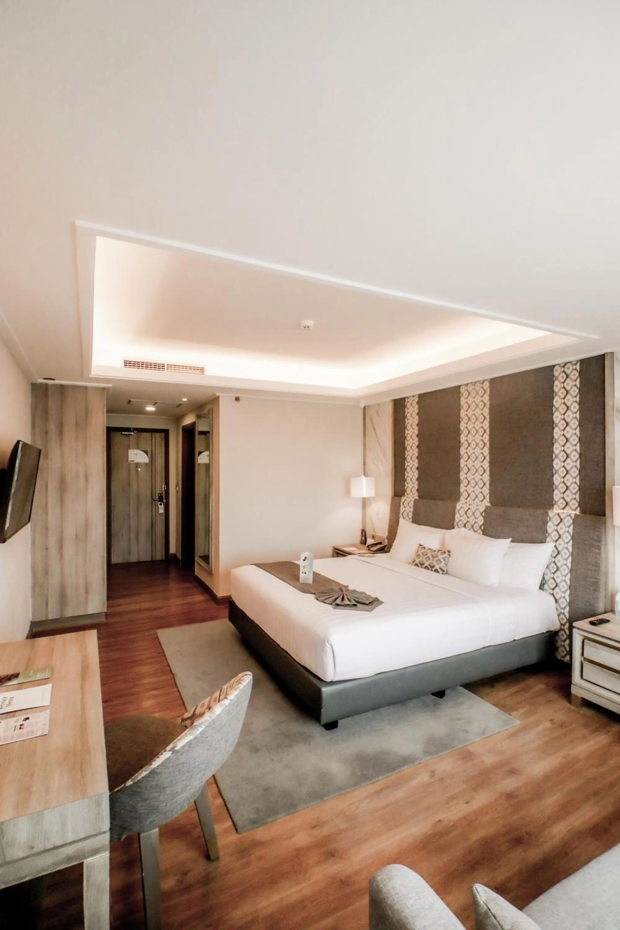 Seating area, Bed in Zigna Kampung Batik