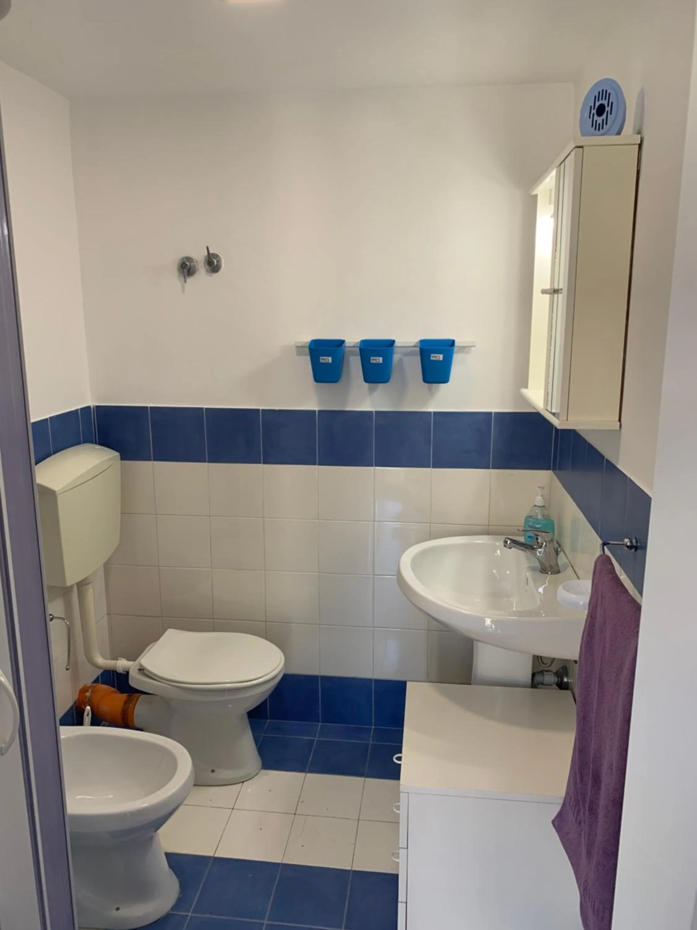 Bathroom in home.70 Carini