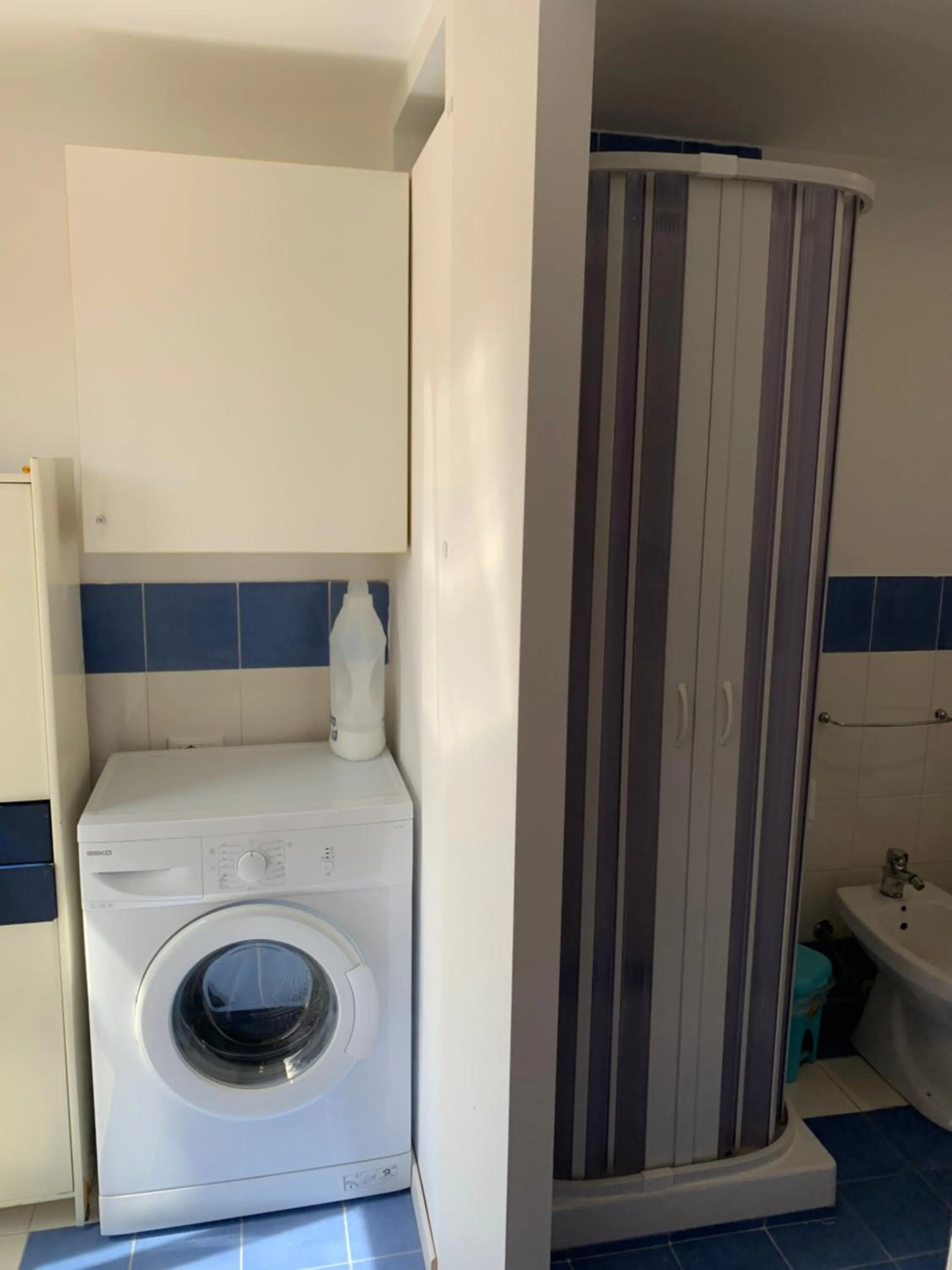 Bathroom in home.70 Carini