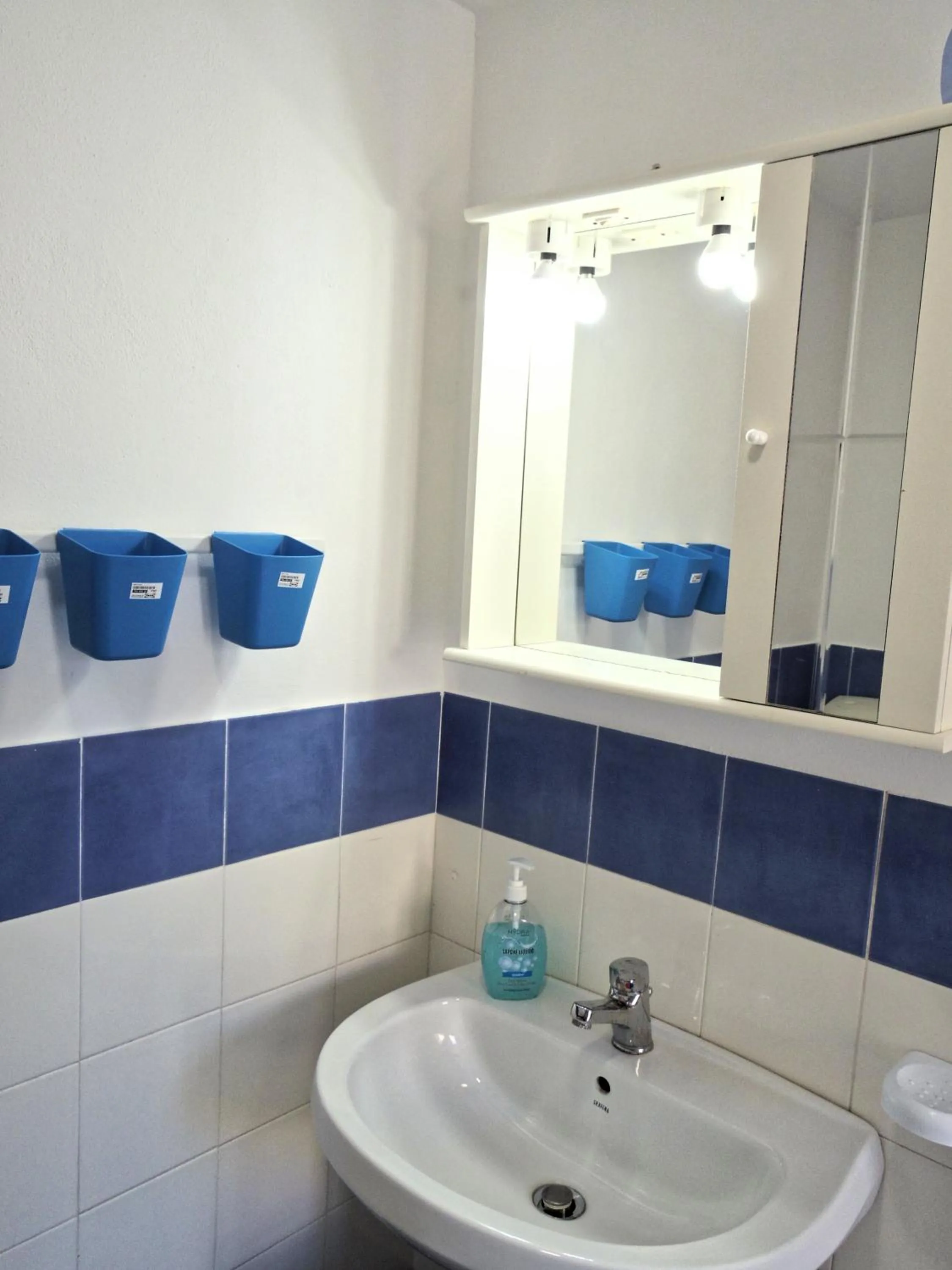 Bathroom in home.70 Carini