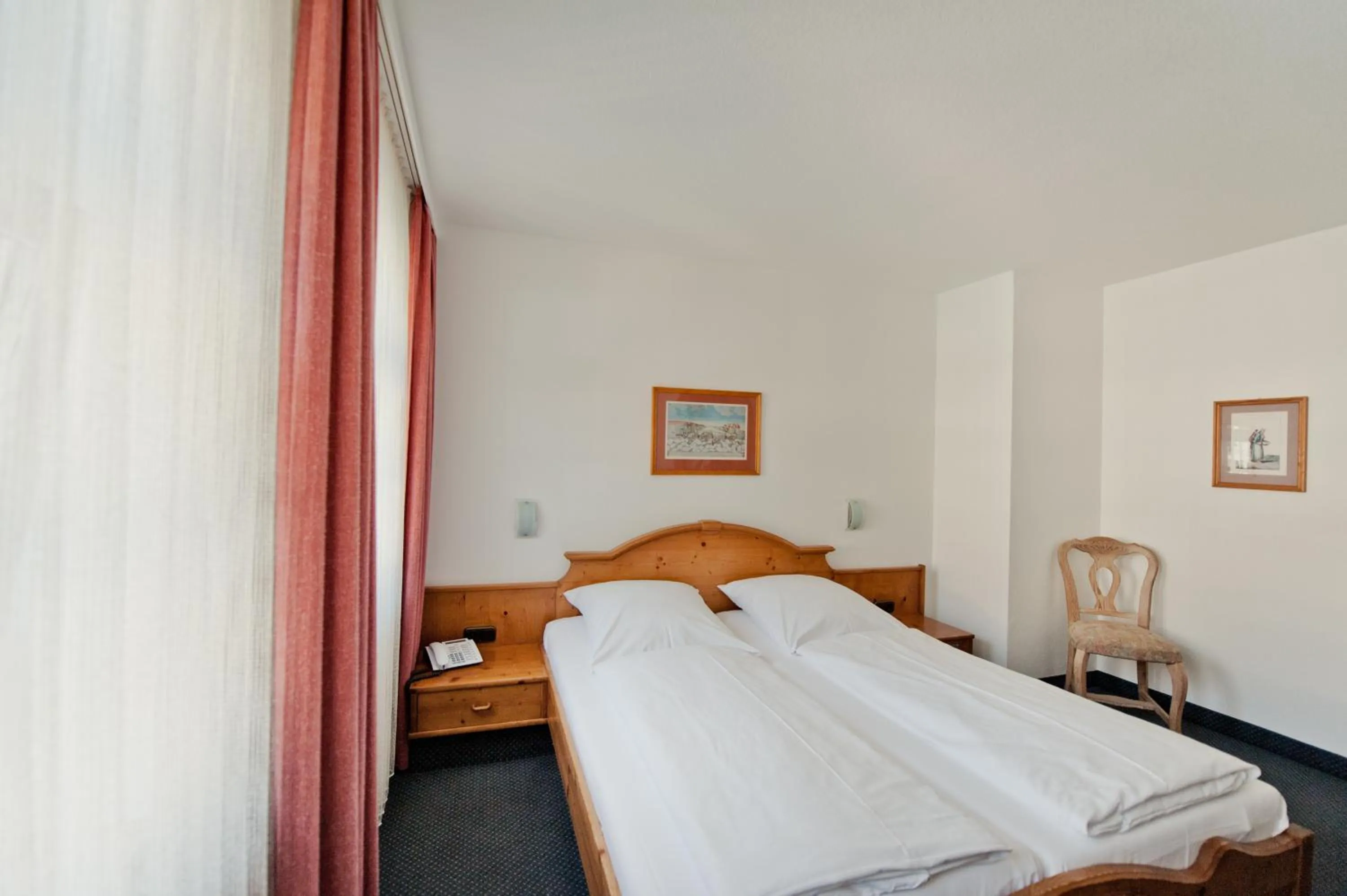 Bed in Hotel Alt-Ringlein