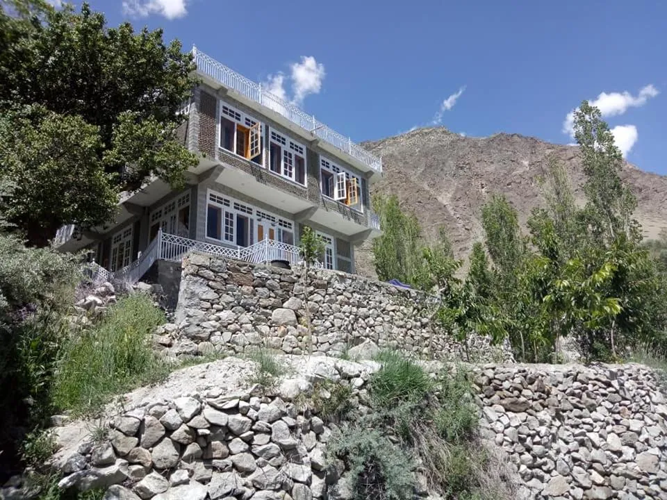 Hunza Holiday Inn