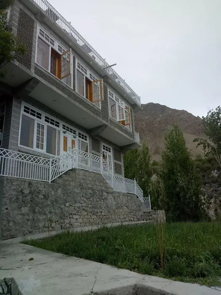 Hunza Holiday Inn Hunza Holiday Inn