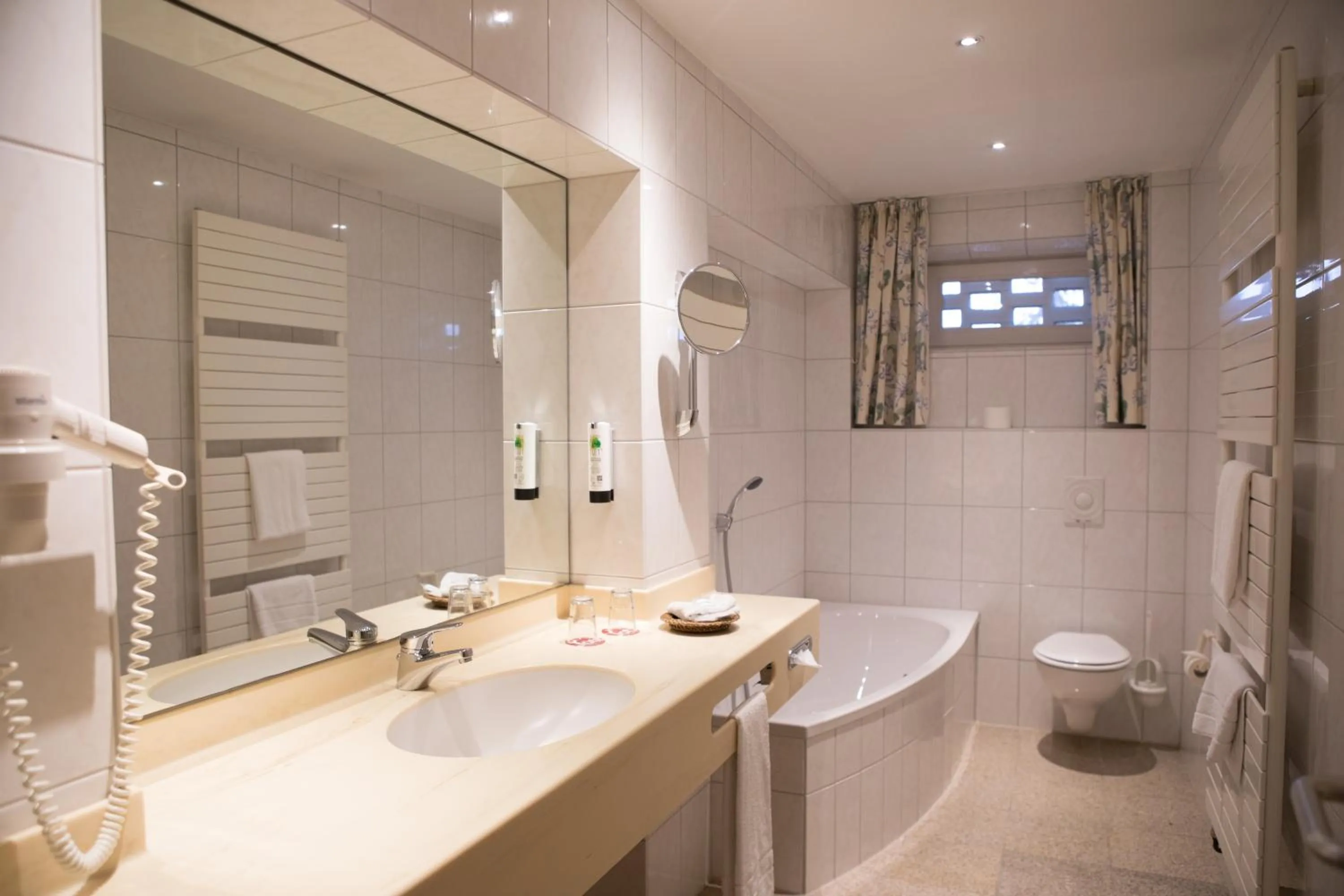 Toilet in JOTT Wolfsburg-Sandkamp FREE PARKING