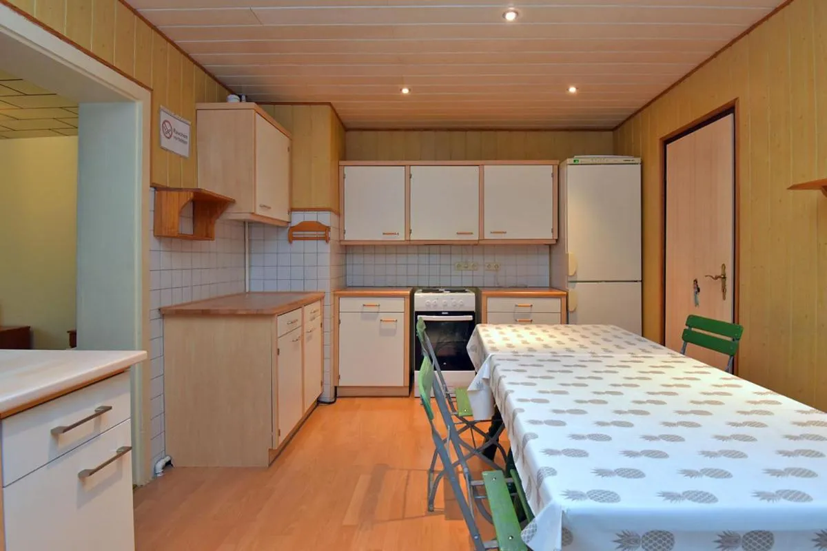 Kitchen or kitchenette in Monteurhaus-Arbeiterunterkunft Haus Markus Suhl