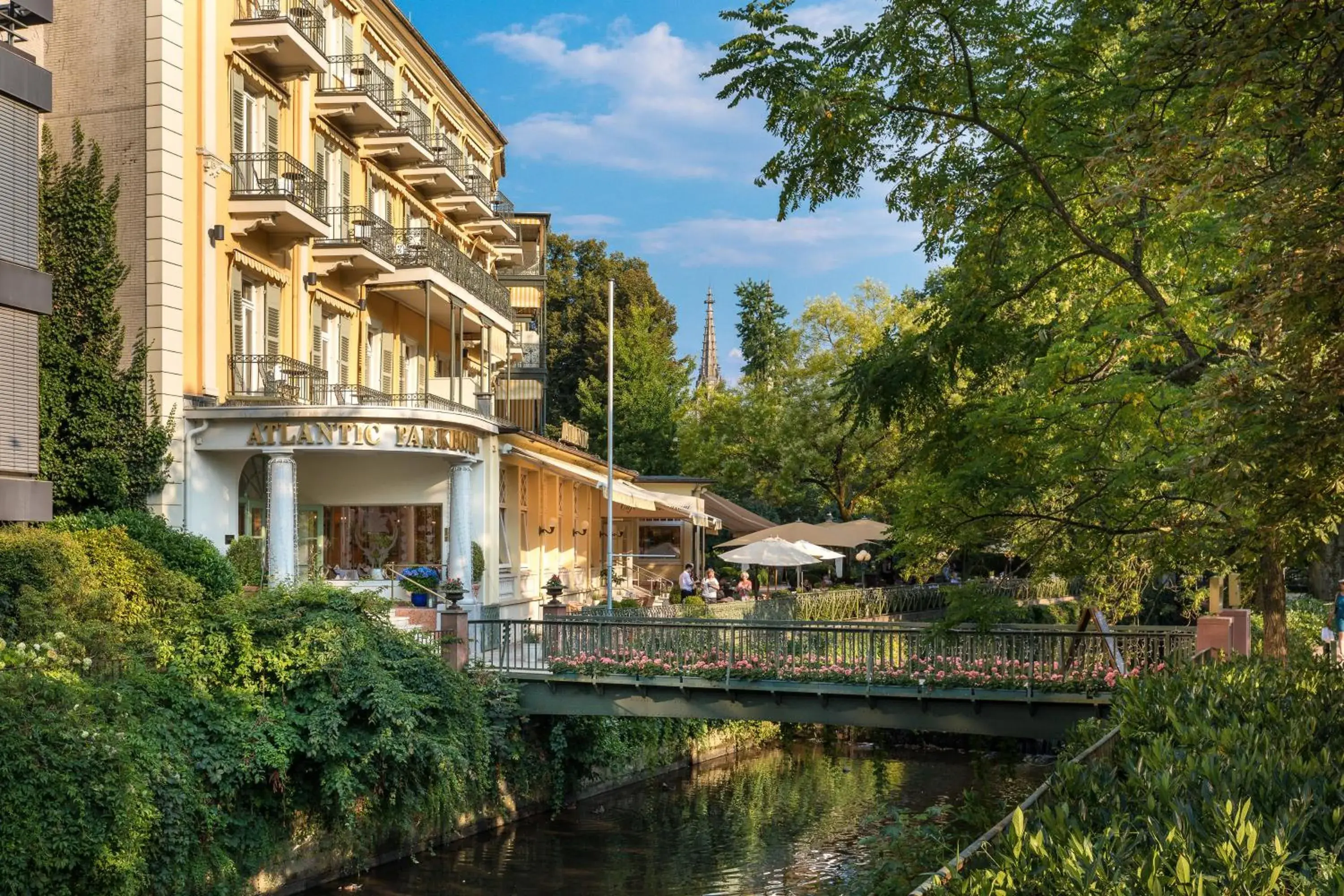 Facade/entrance in Atlantic Parkhotel Facade/entrance in Atlantic Parkhotel