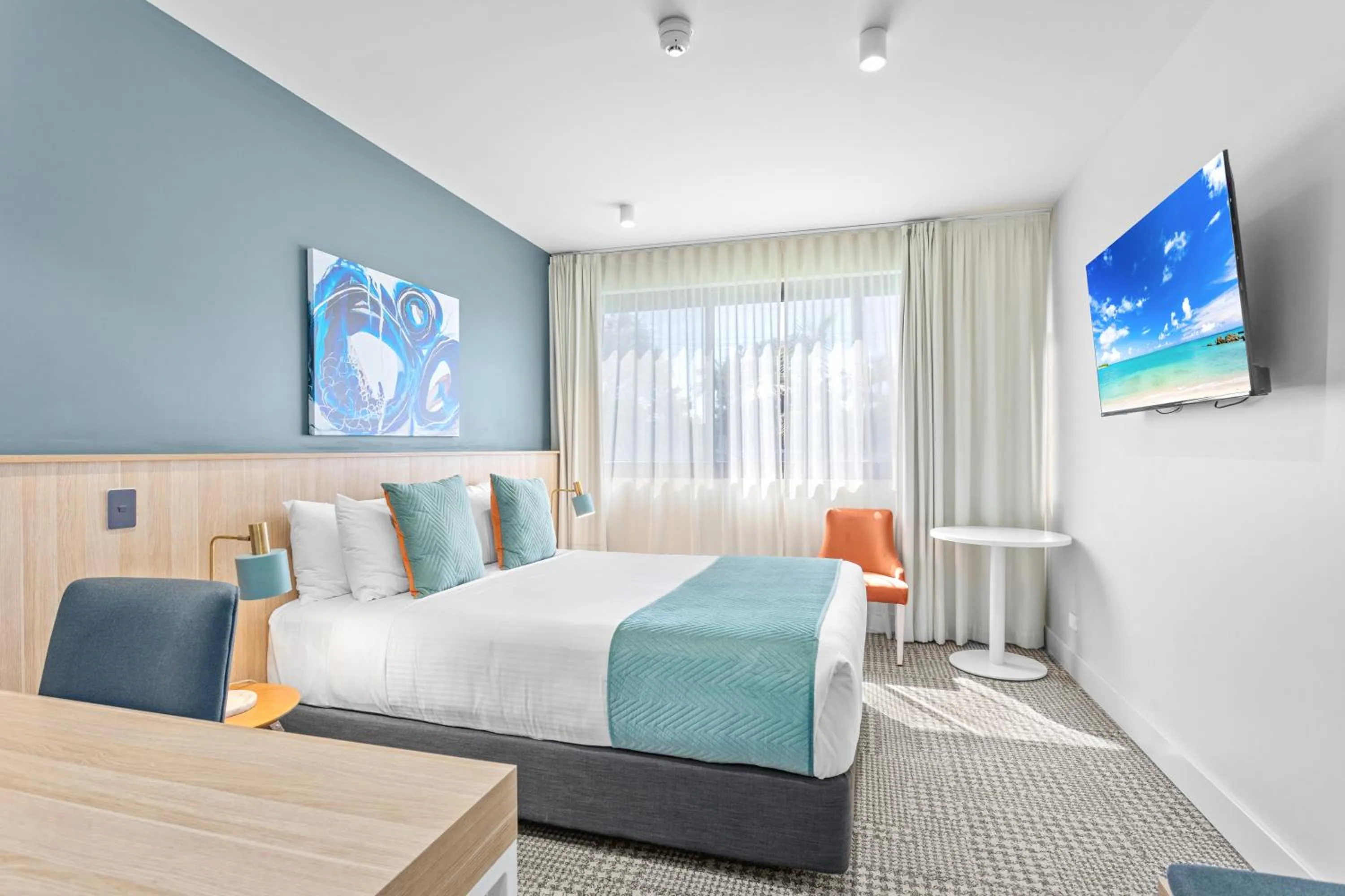 Photo of the whole room, Bed in Club Old Bar Motel