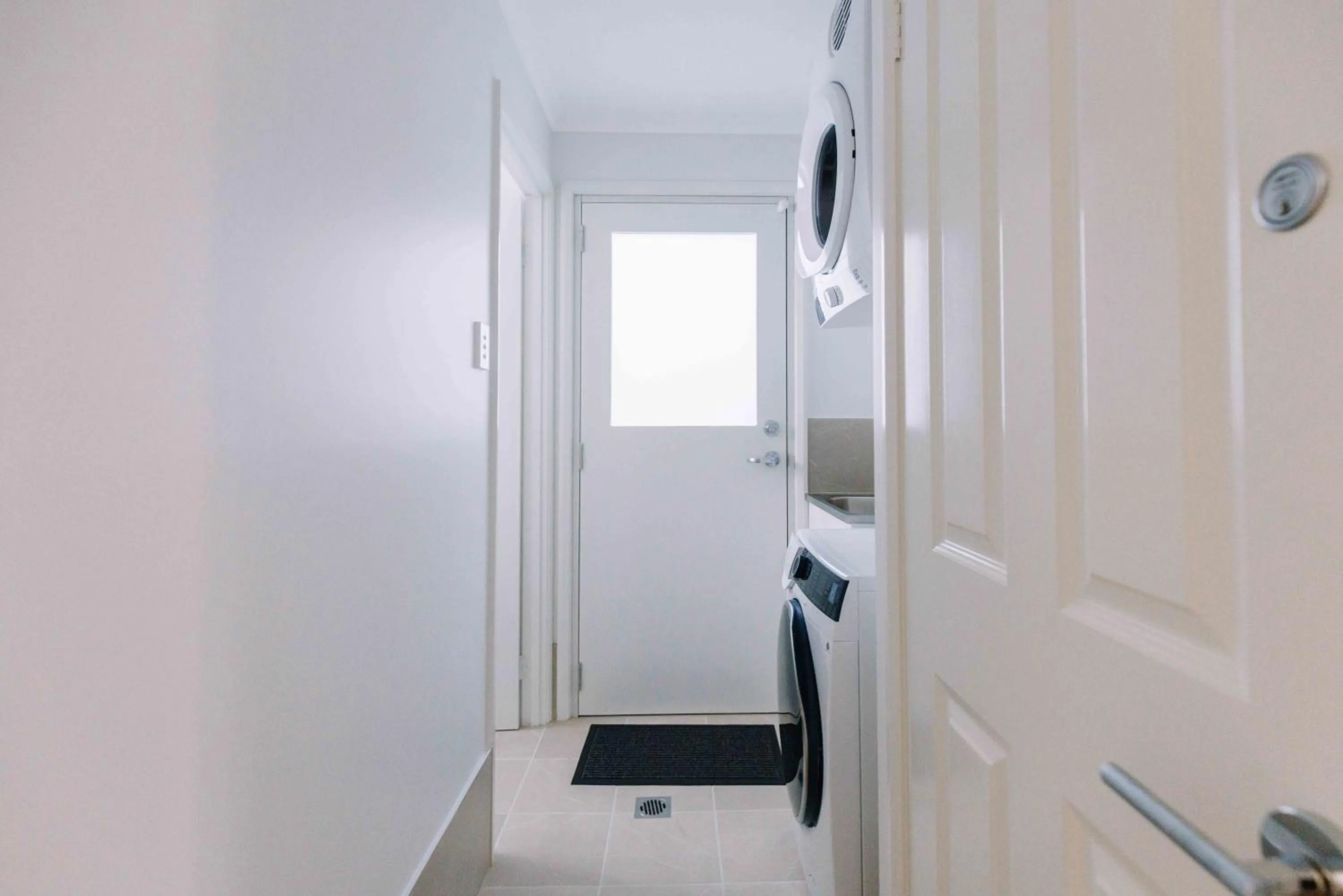 washing machine in Club Old Bar Motel