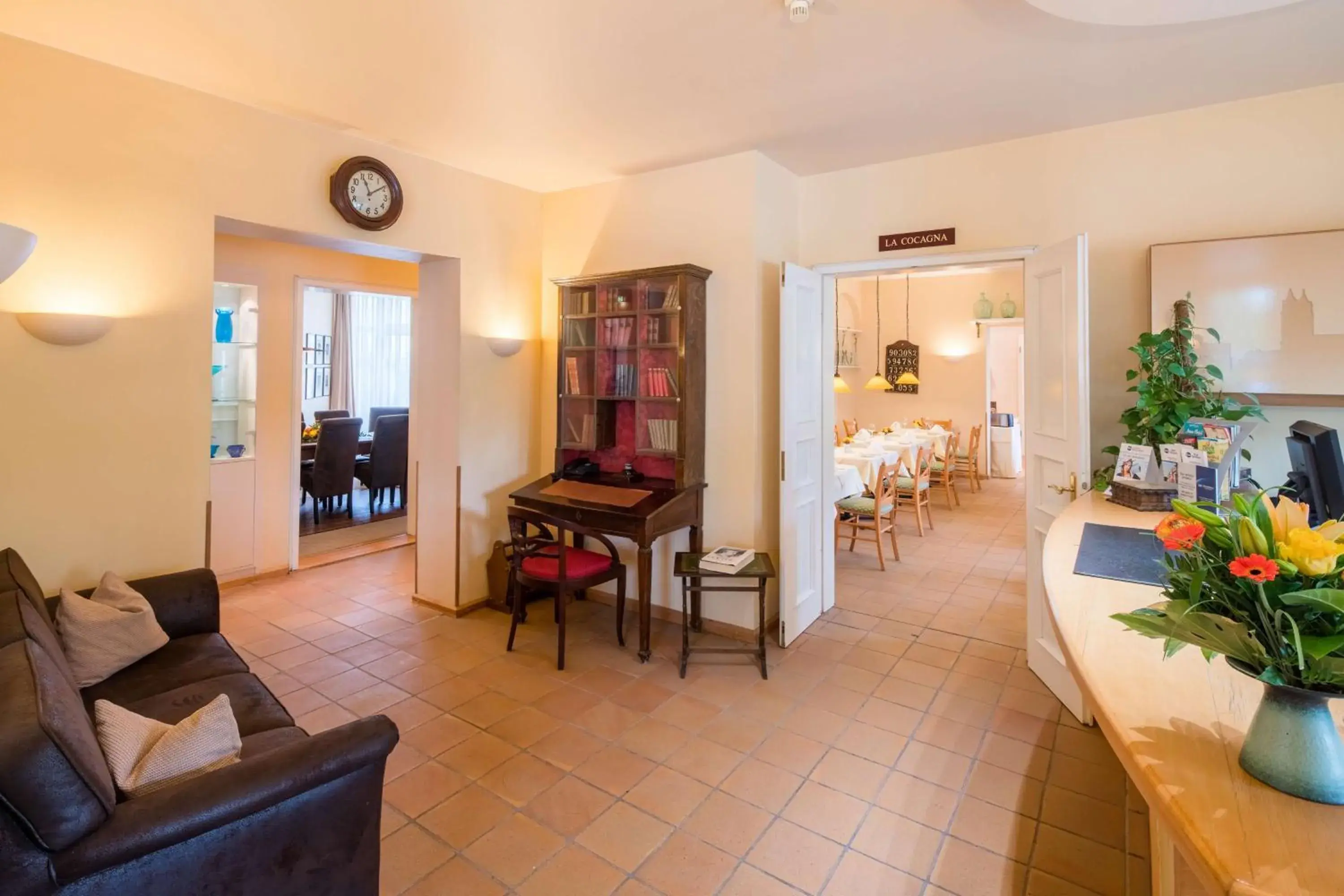 Lobby or reception in Best Western Hotel Geheimer Rat Lobby or reception in Best Western Hotel Geheimer Rat