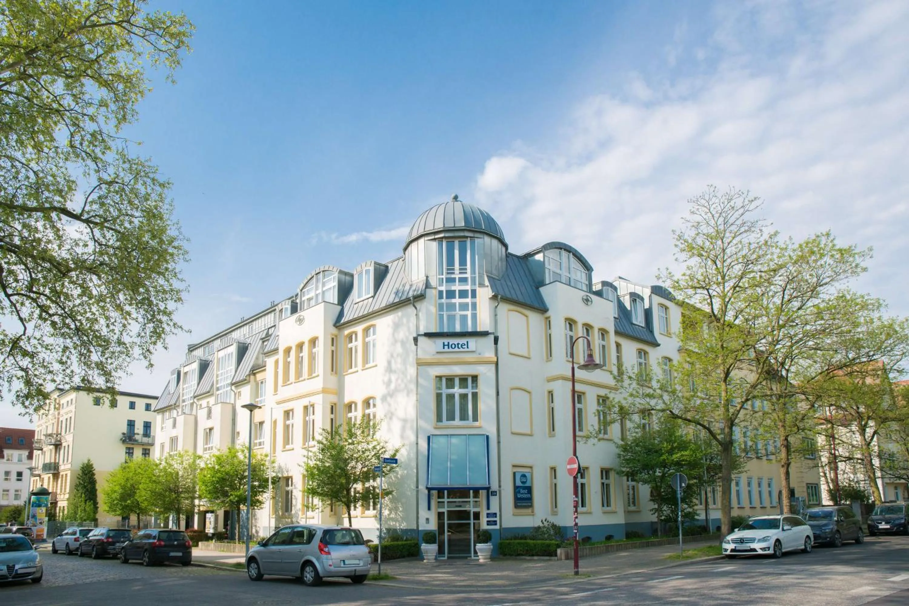 Property building in Best Western Hotel Geheimer Rat